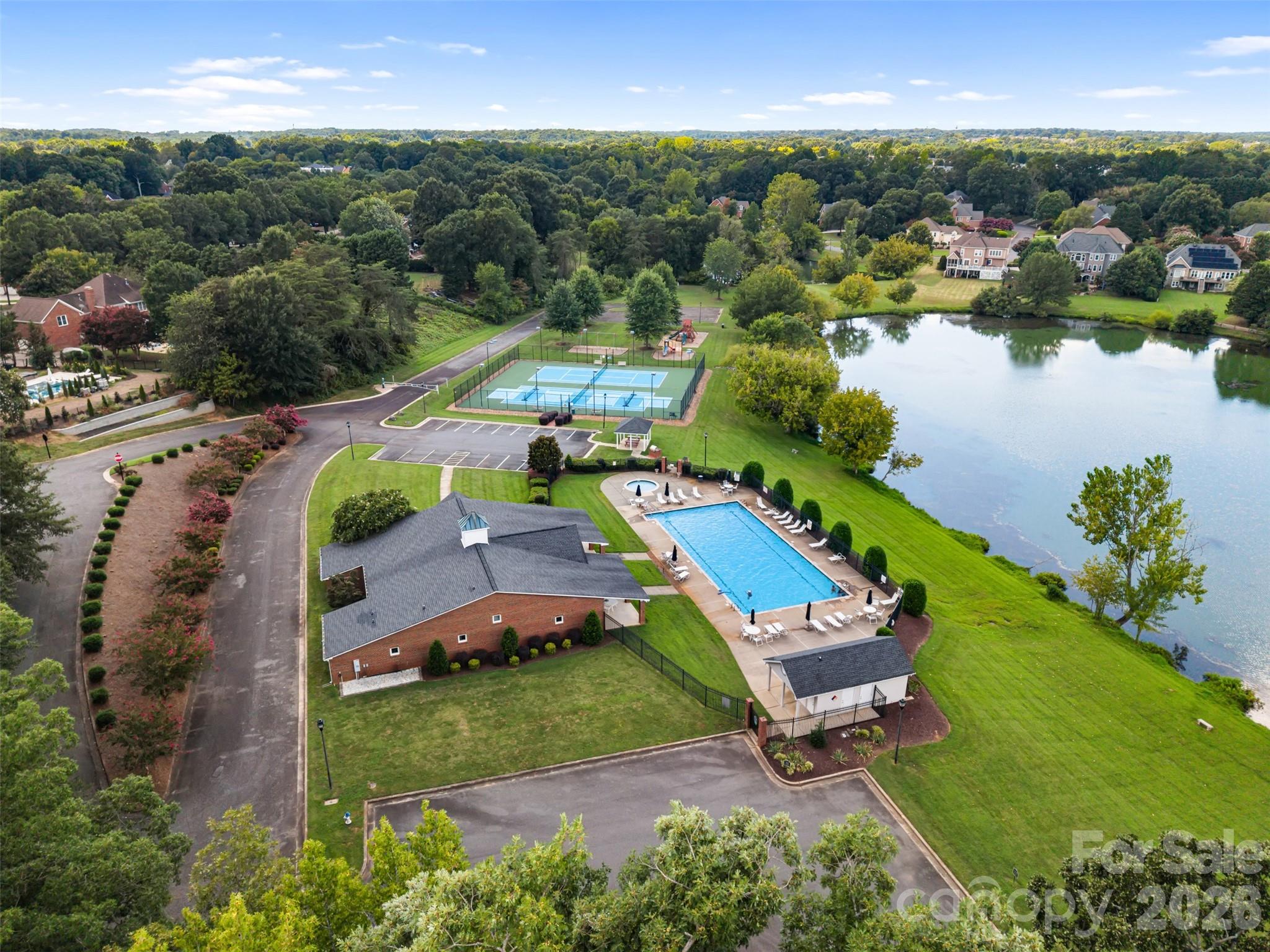 412 Shadydale Court — Fort Mill