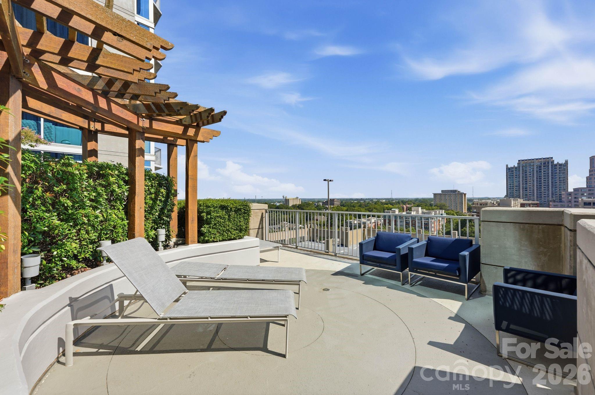 210 N Church Street #1604 — Charlotte