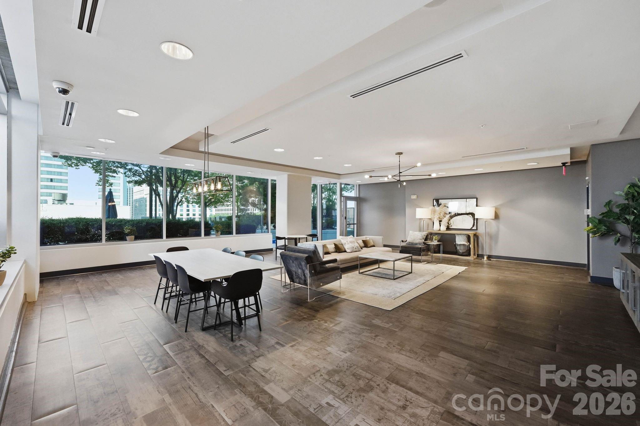 210 N Church Street #1604 — Charlotte