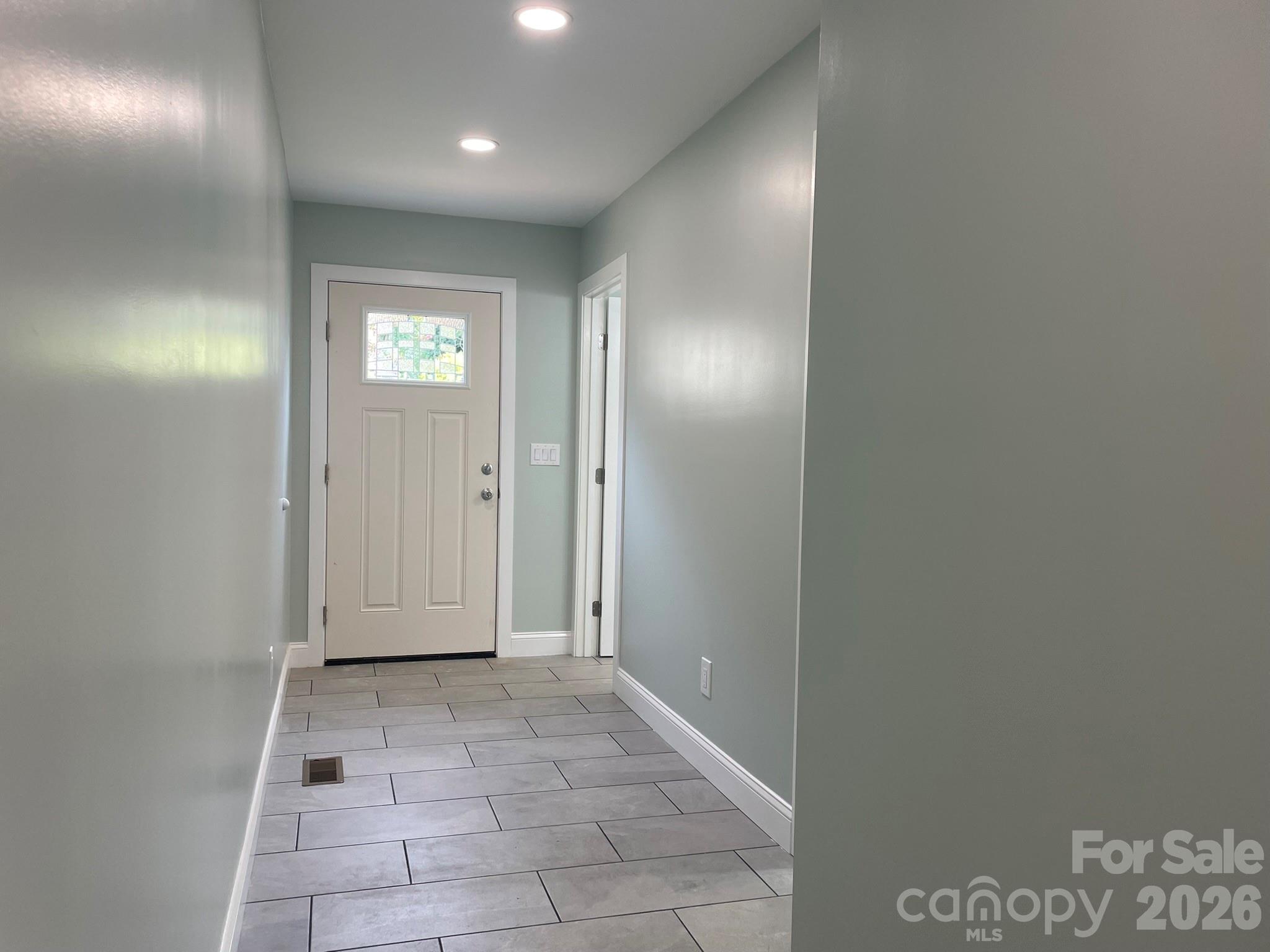 200 E White Street — Morganton
