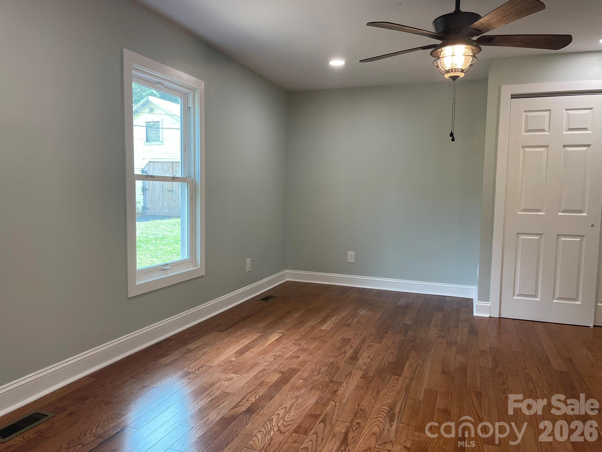 200 E White Street — Morganton
