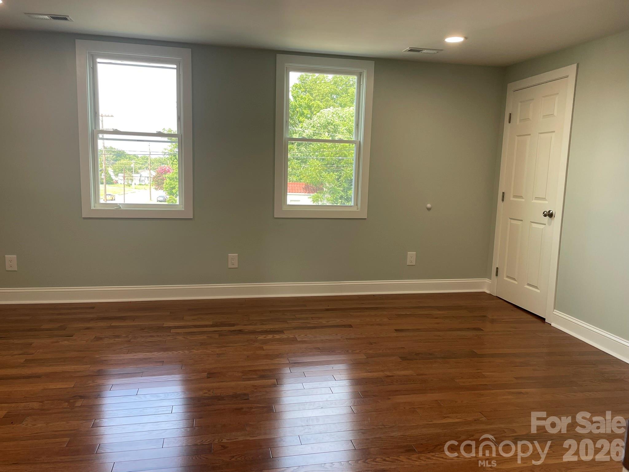 200 E White Street — Morganton