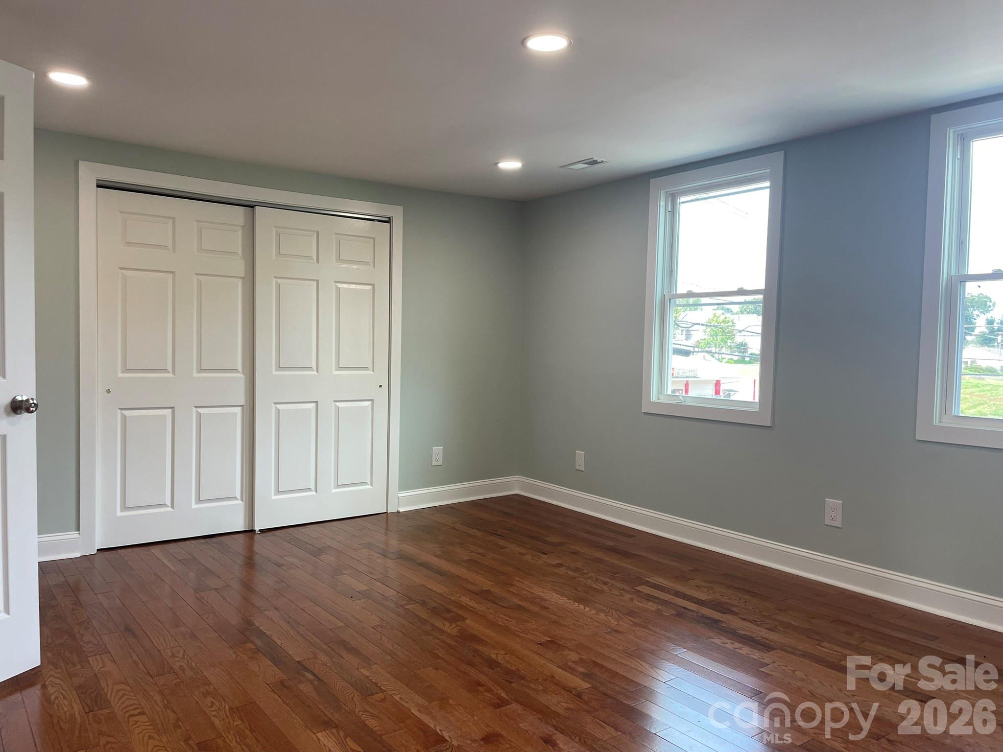200 E White Street — Morganton