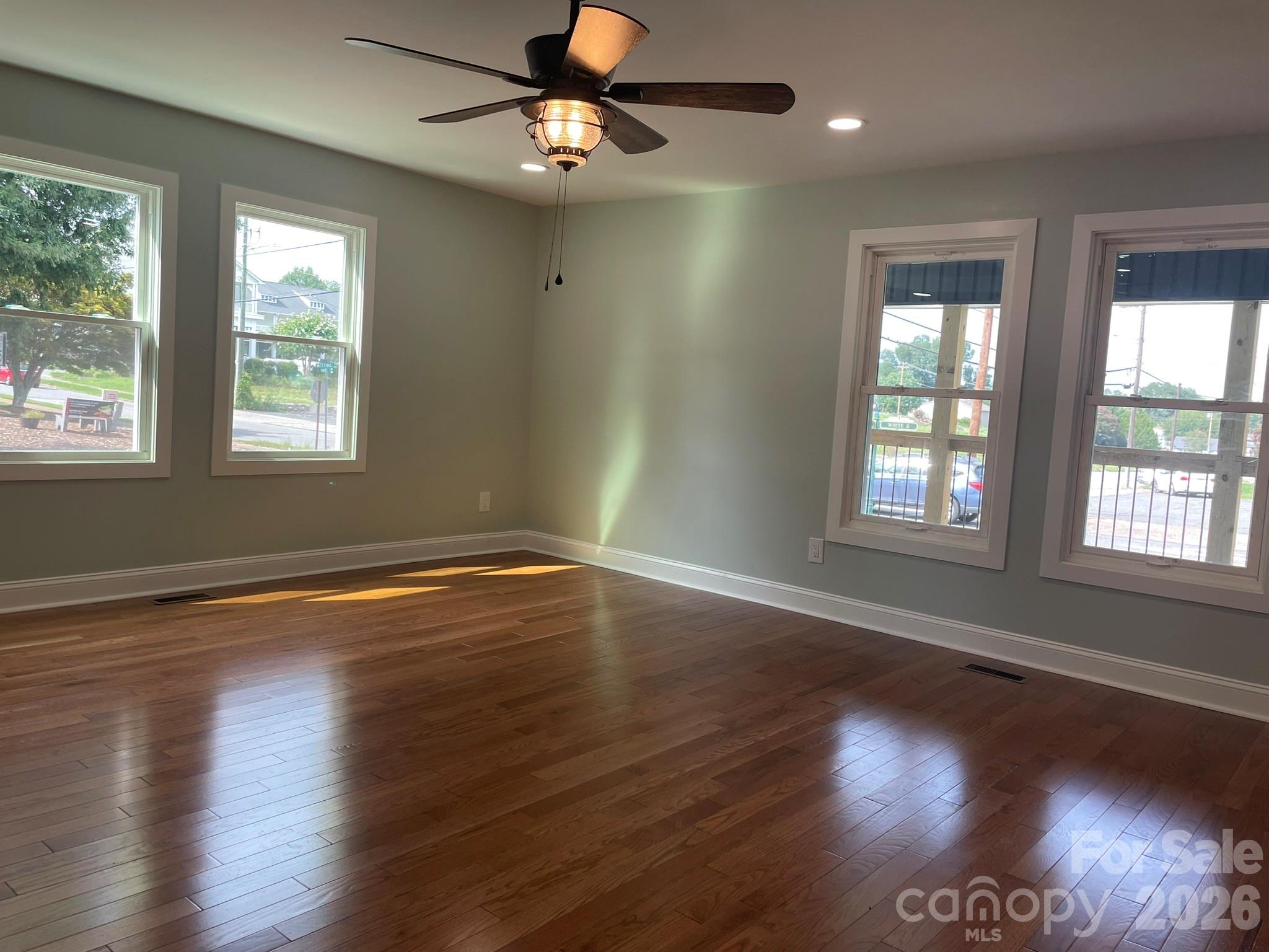200 E White Street — Morganton