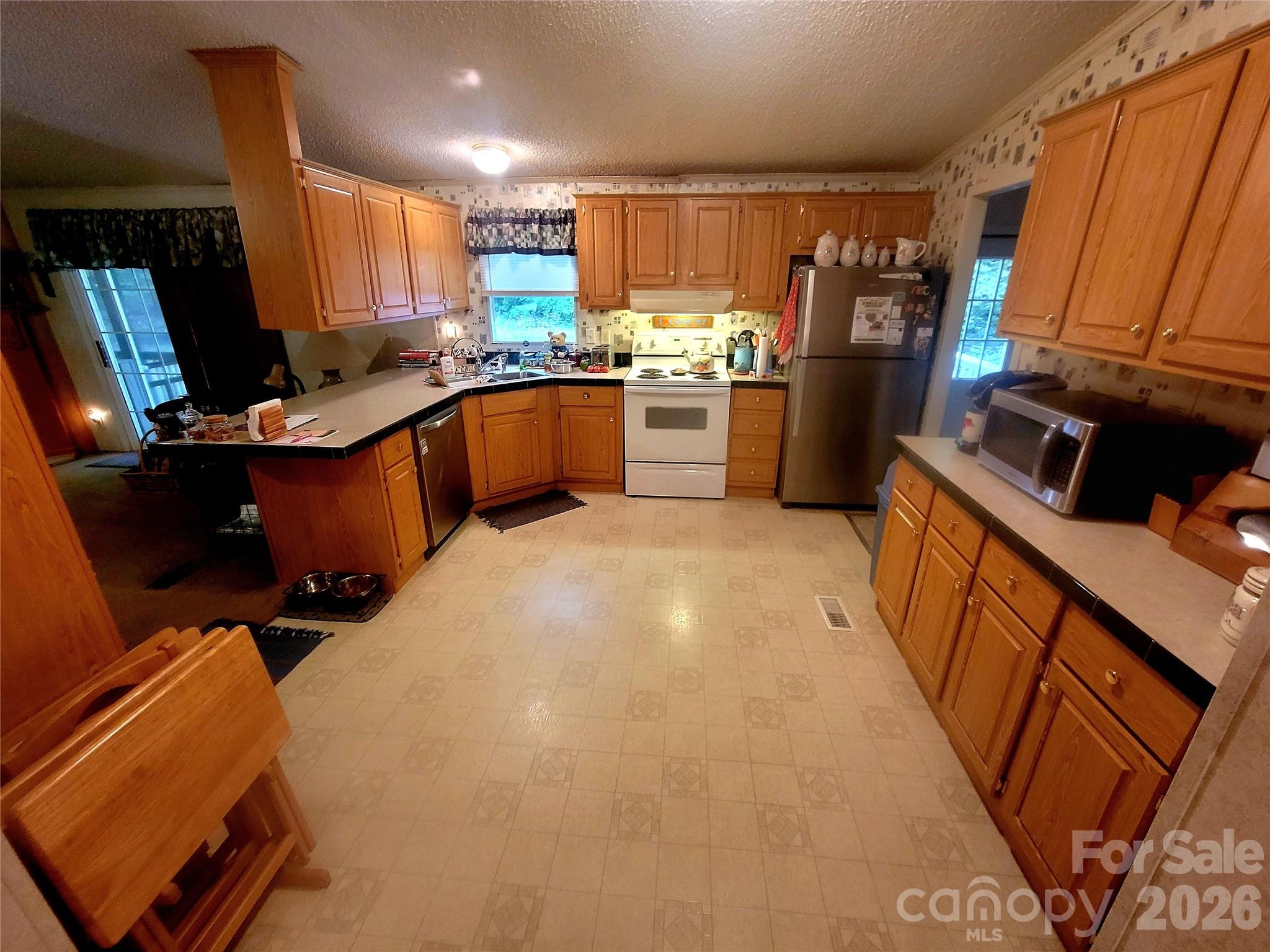 121 Sylvan Drive — Statesville