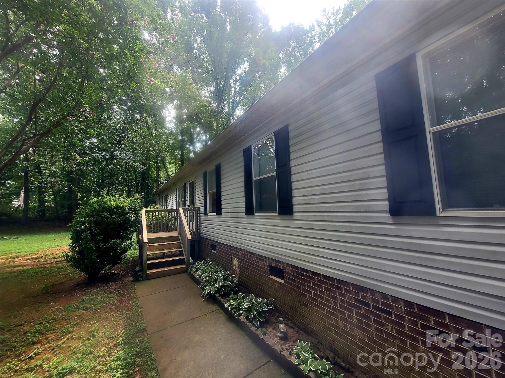 121 Sylvan Drive — Statesville