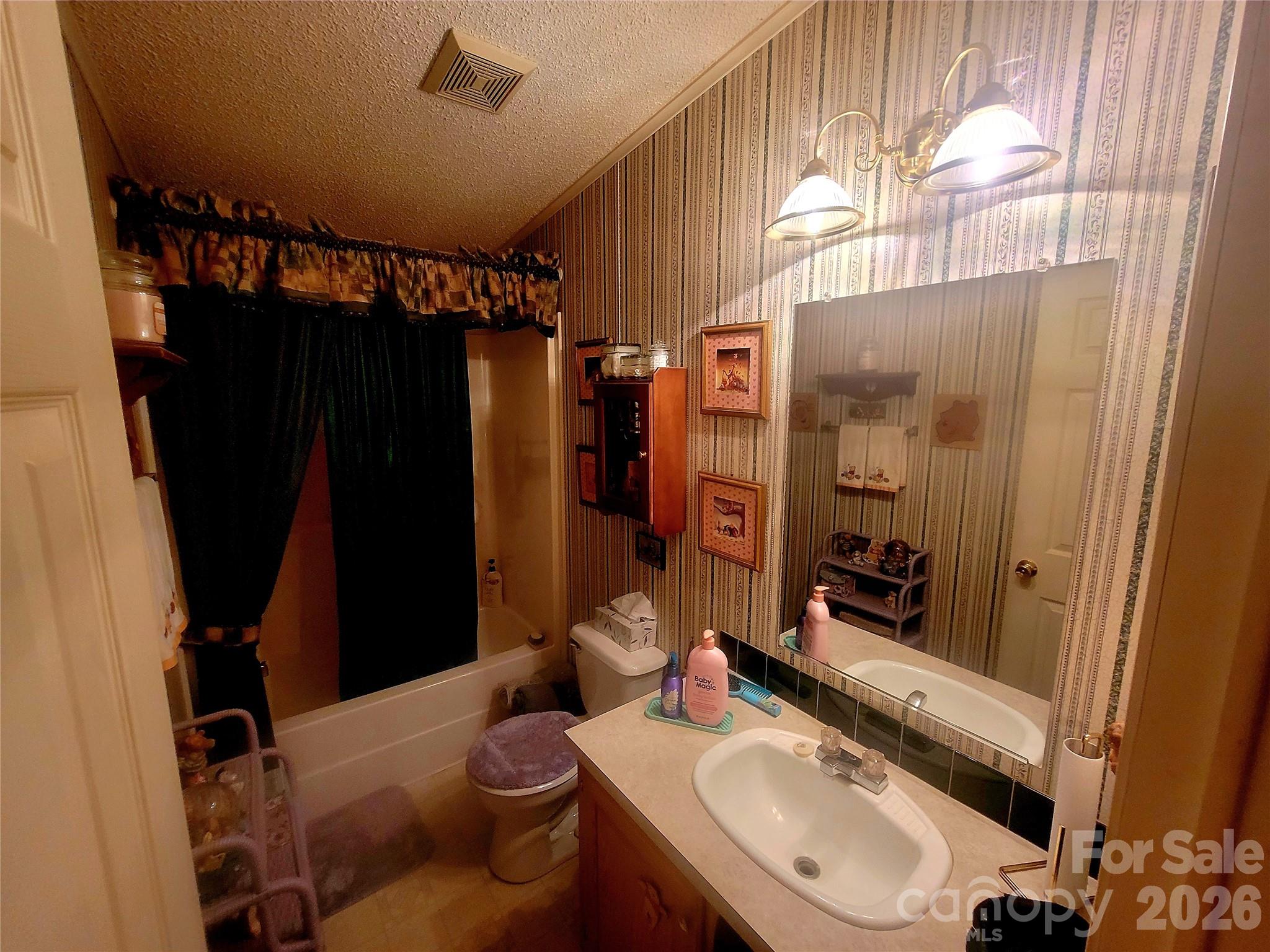 121 Sylvan Drive — Statesville