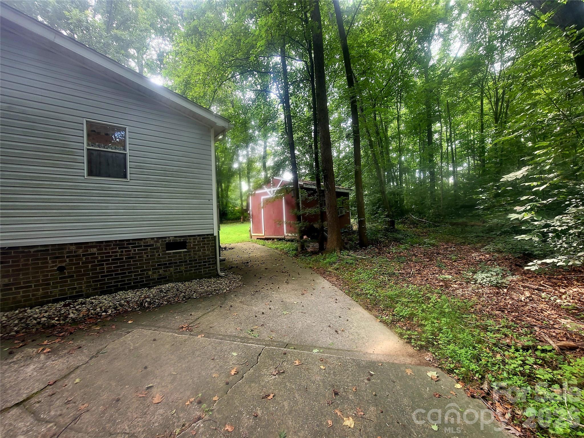 121 Sylvan Drive — Statesville