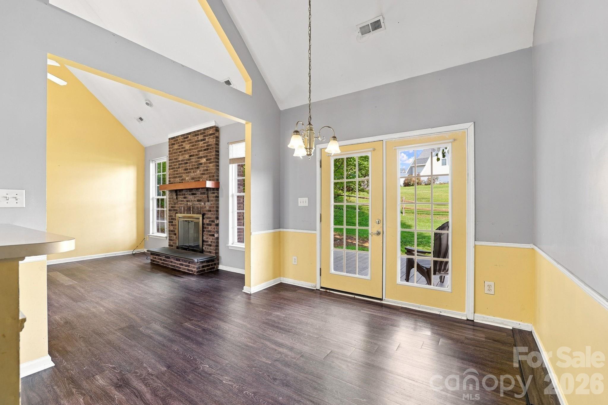1000 Barbee Farm Drive — Monroe