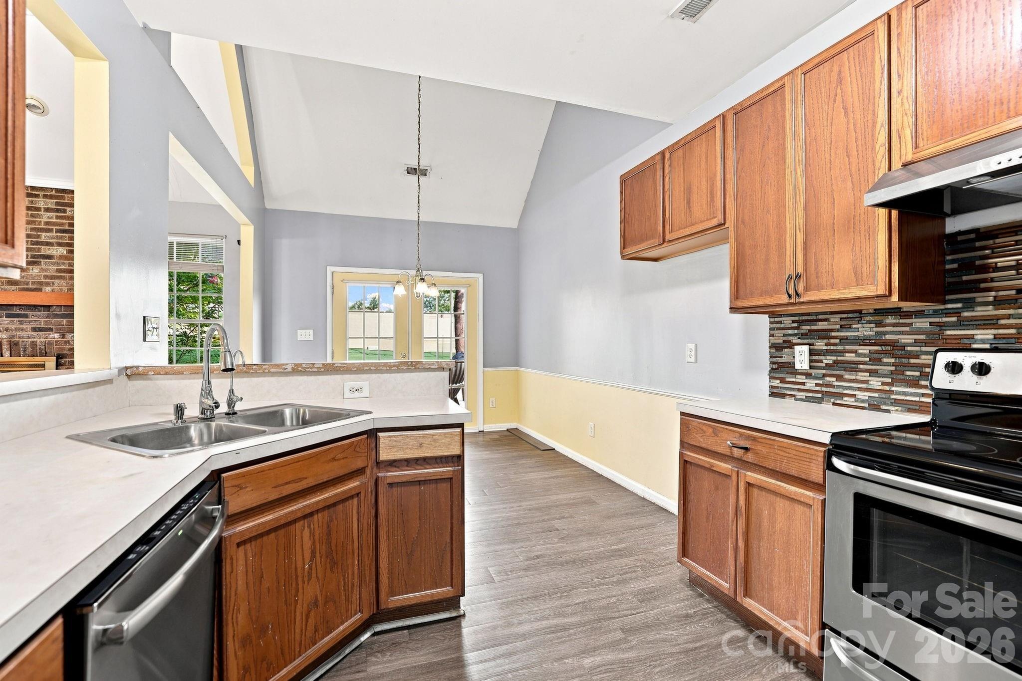 1000 Barbee Farm Drive — Monroe