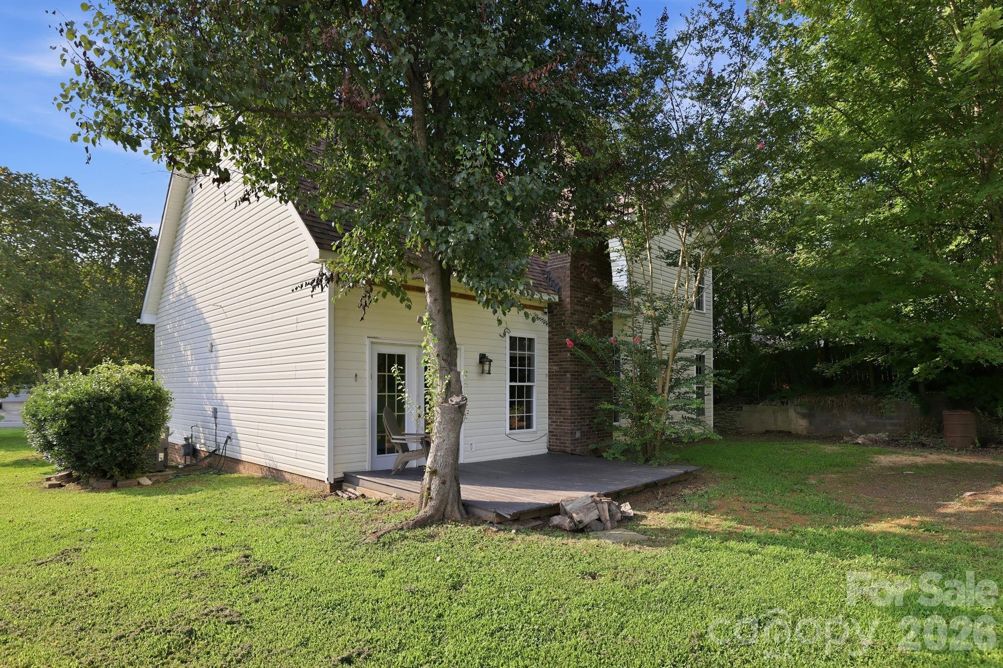 1000 Barbee Farm Drive — Monroe