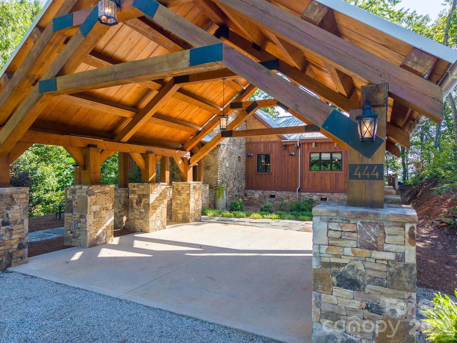 444 Look Out Point — Bryson City