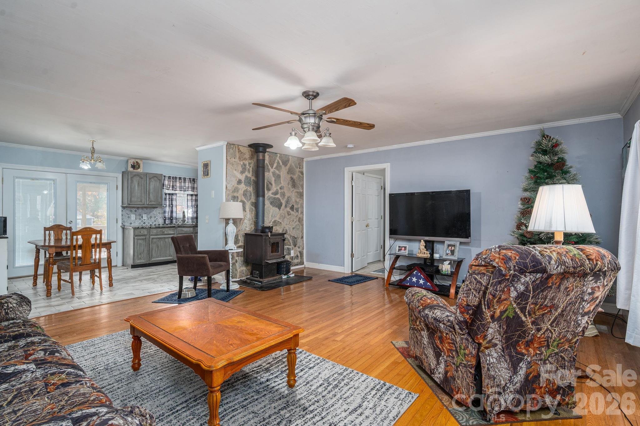 1011 Lester Trail — Iron Station