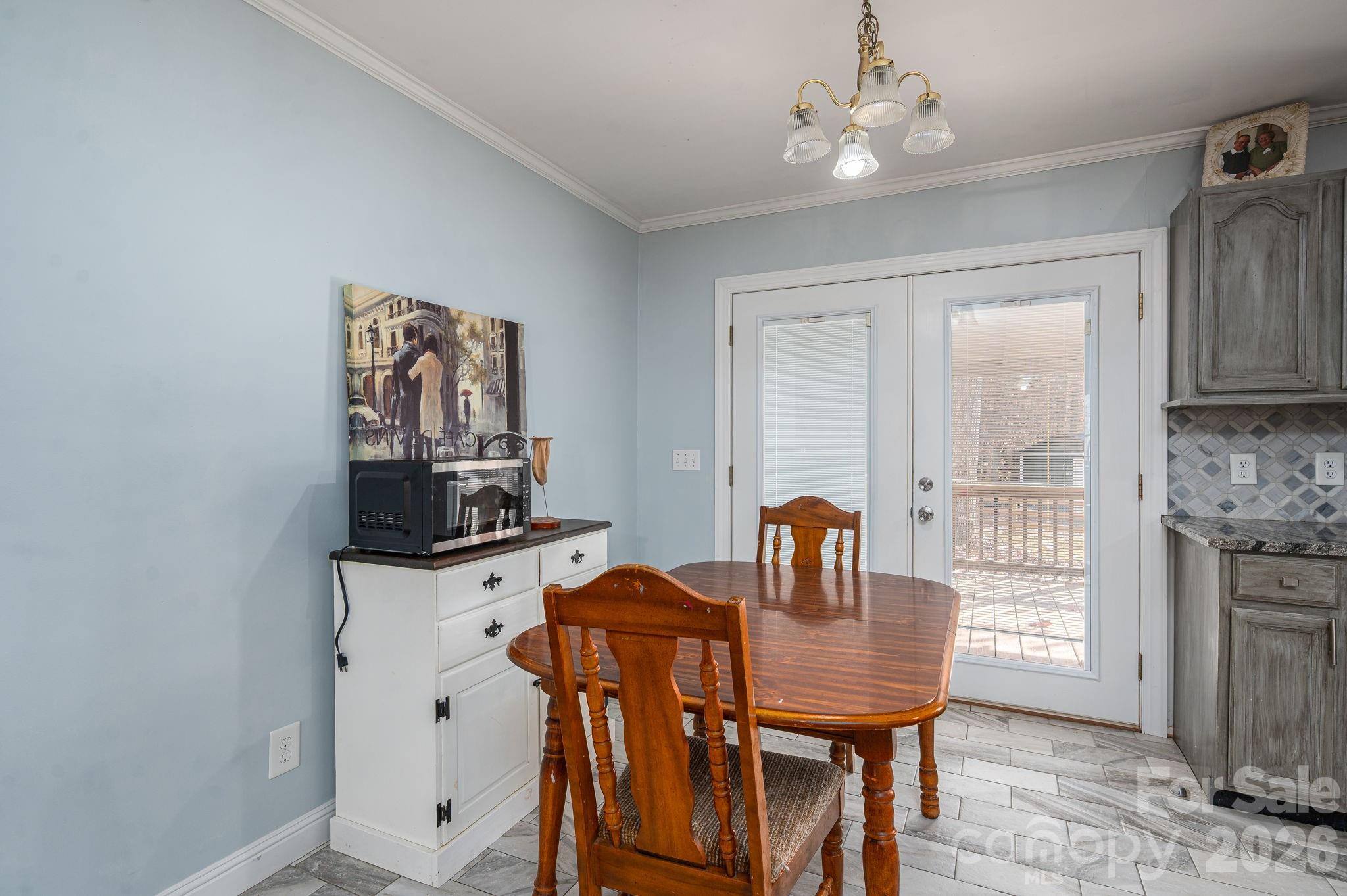 1011 Lester Trail — Iron Station