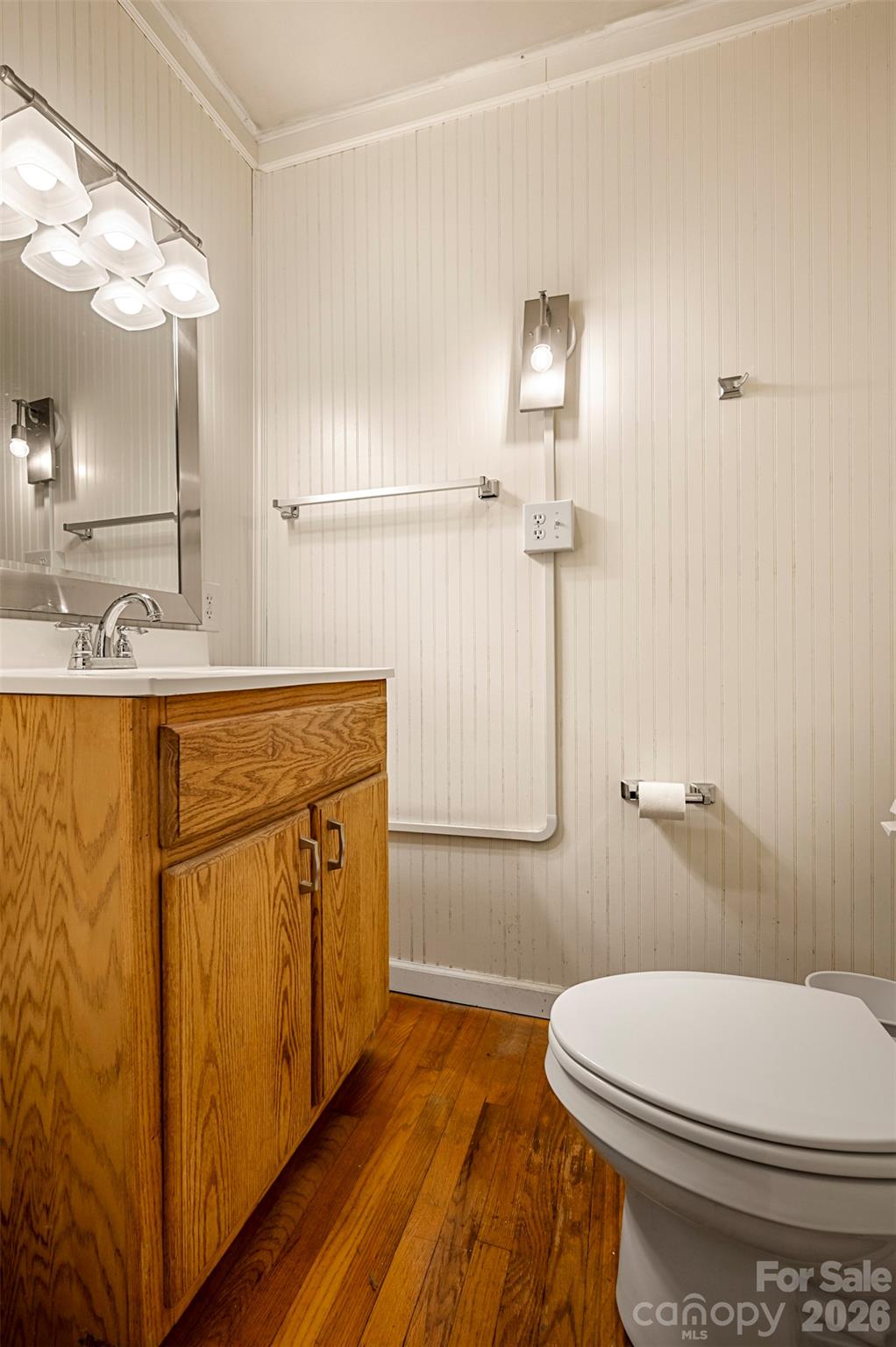 2300 Whitesides Road — Forest City