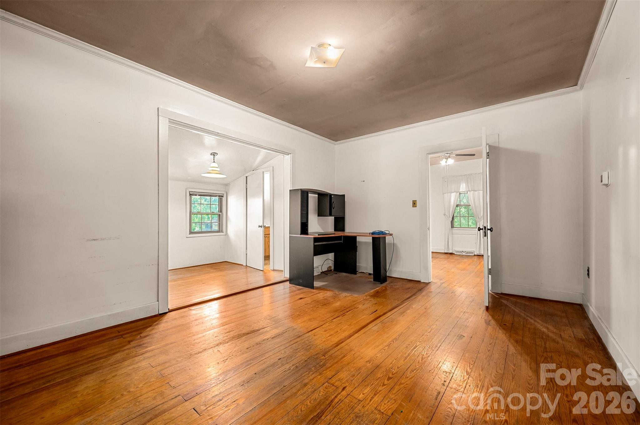 2300 Whitesides Road — Forest City