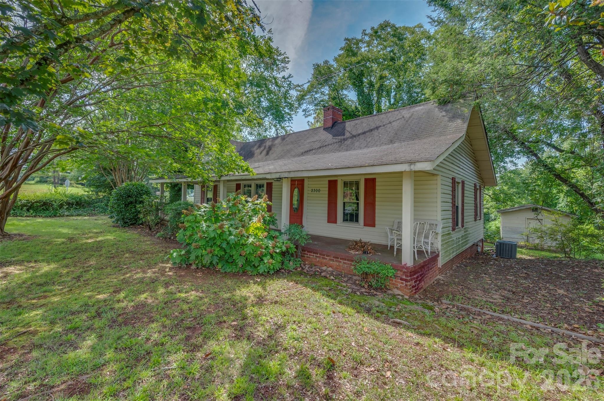 2300 Whitesides Road — Forest City