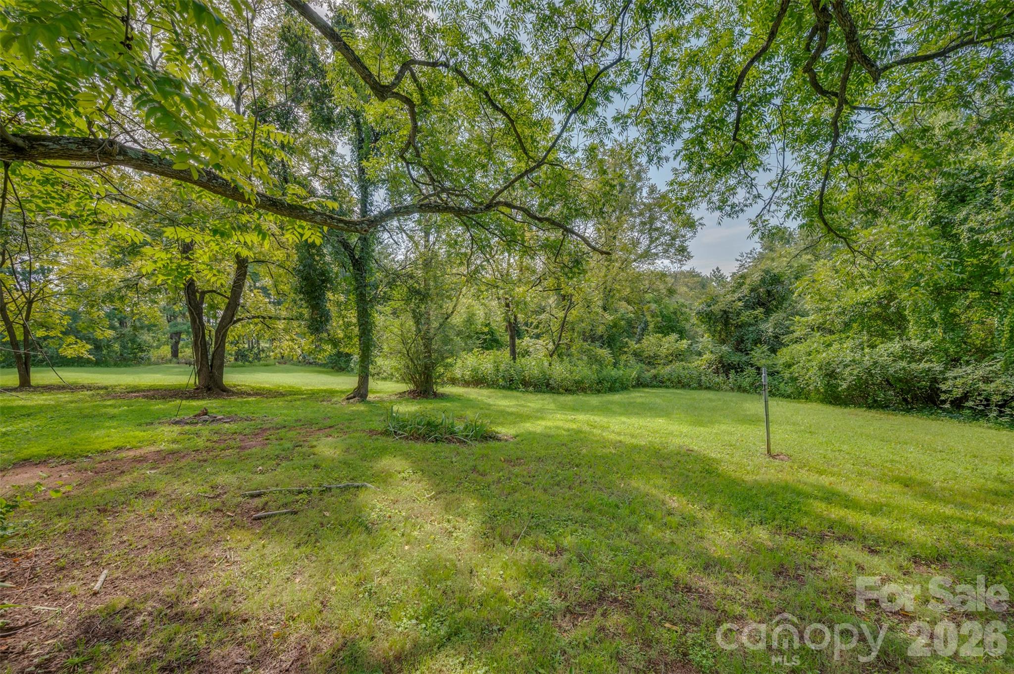 2300 Whitesides Road — Forest City