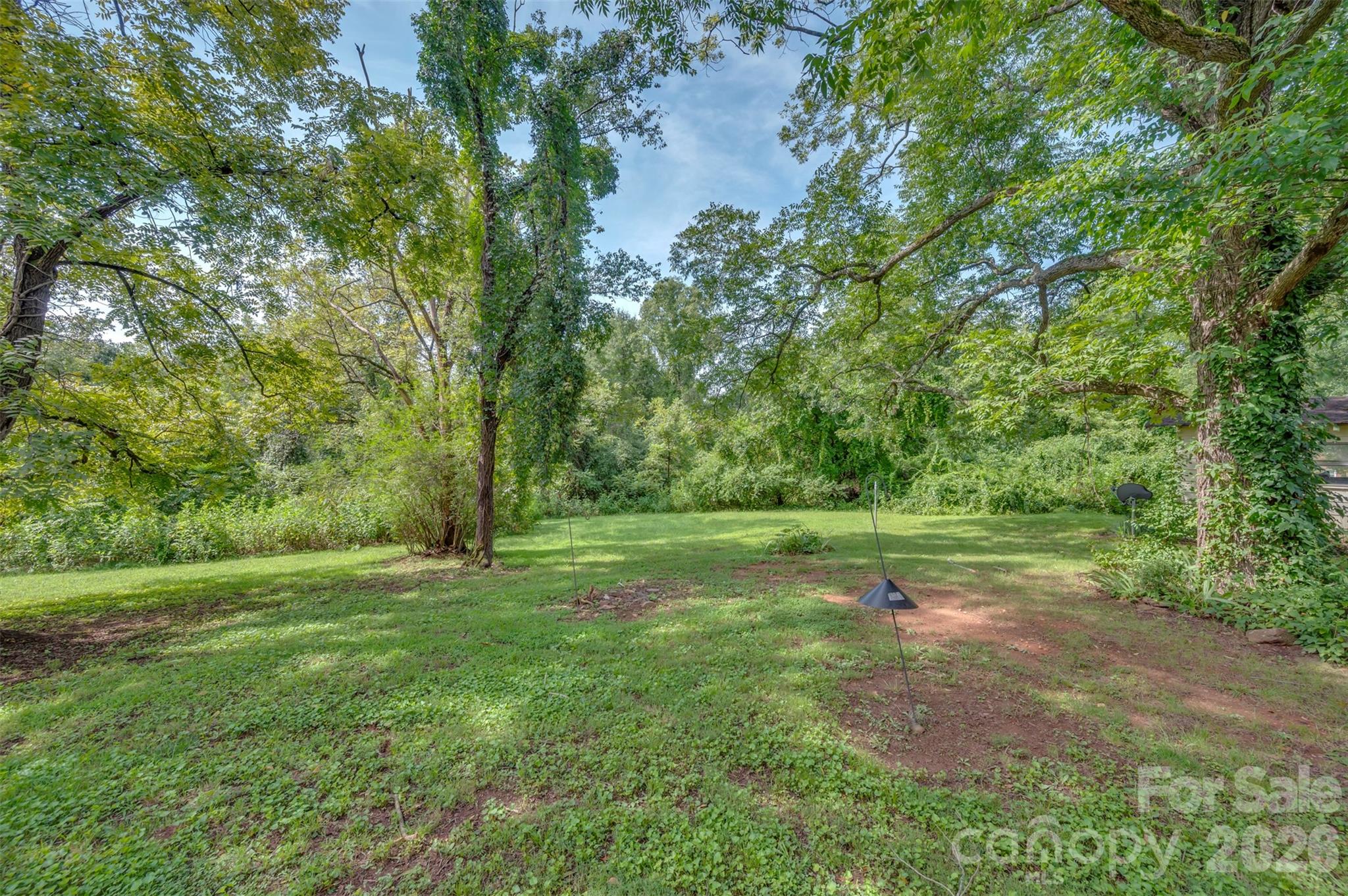 2300 Whitesides Road — Forest City