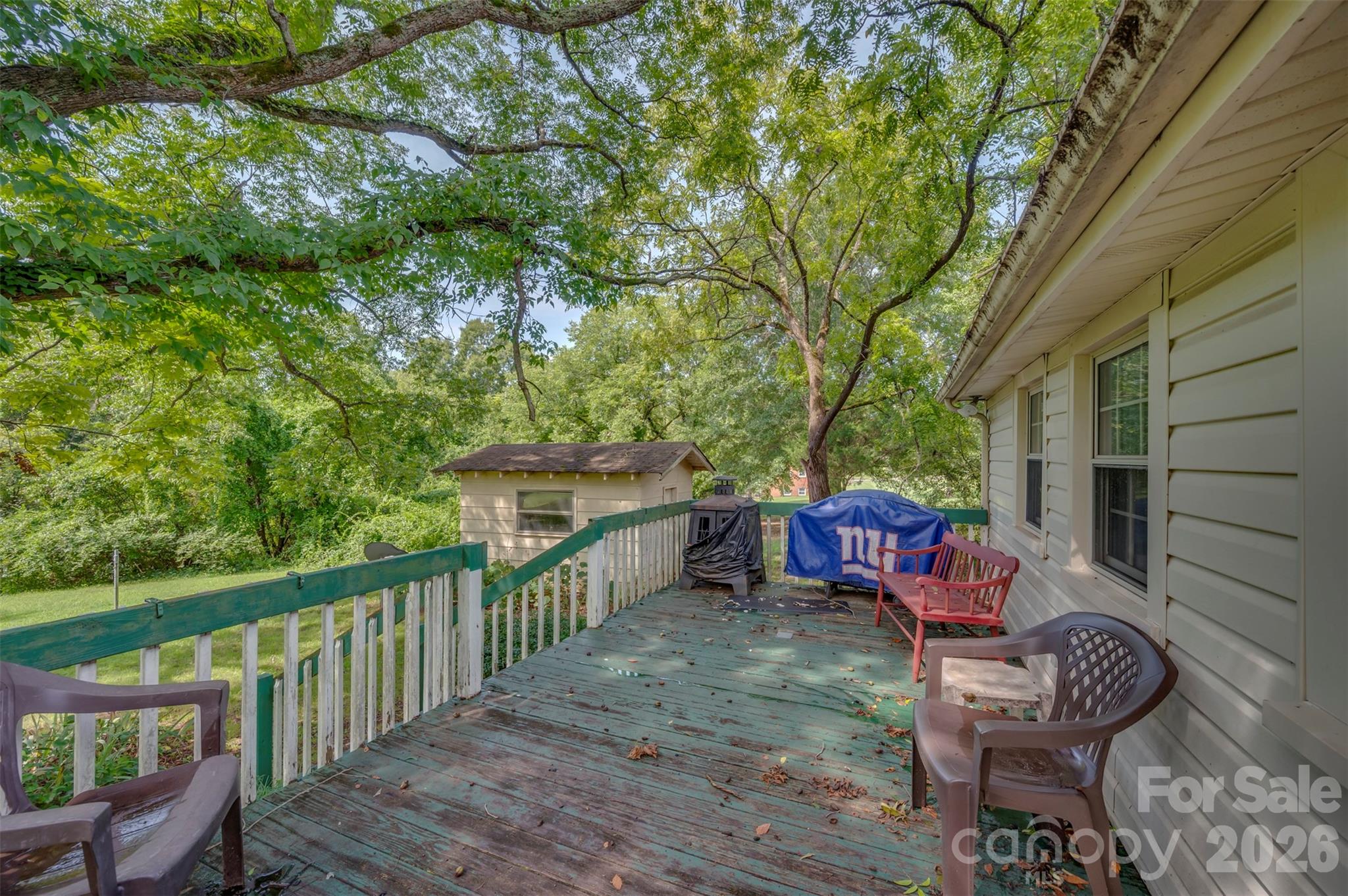2300 Whitesides Road — Forest City