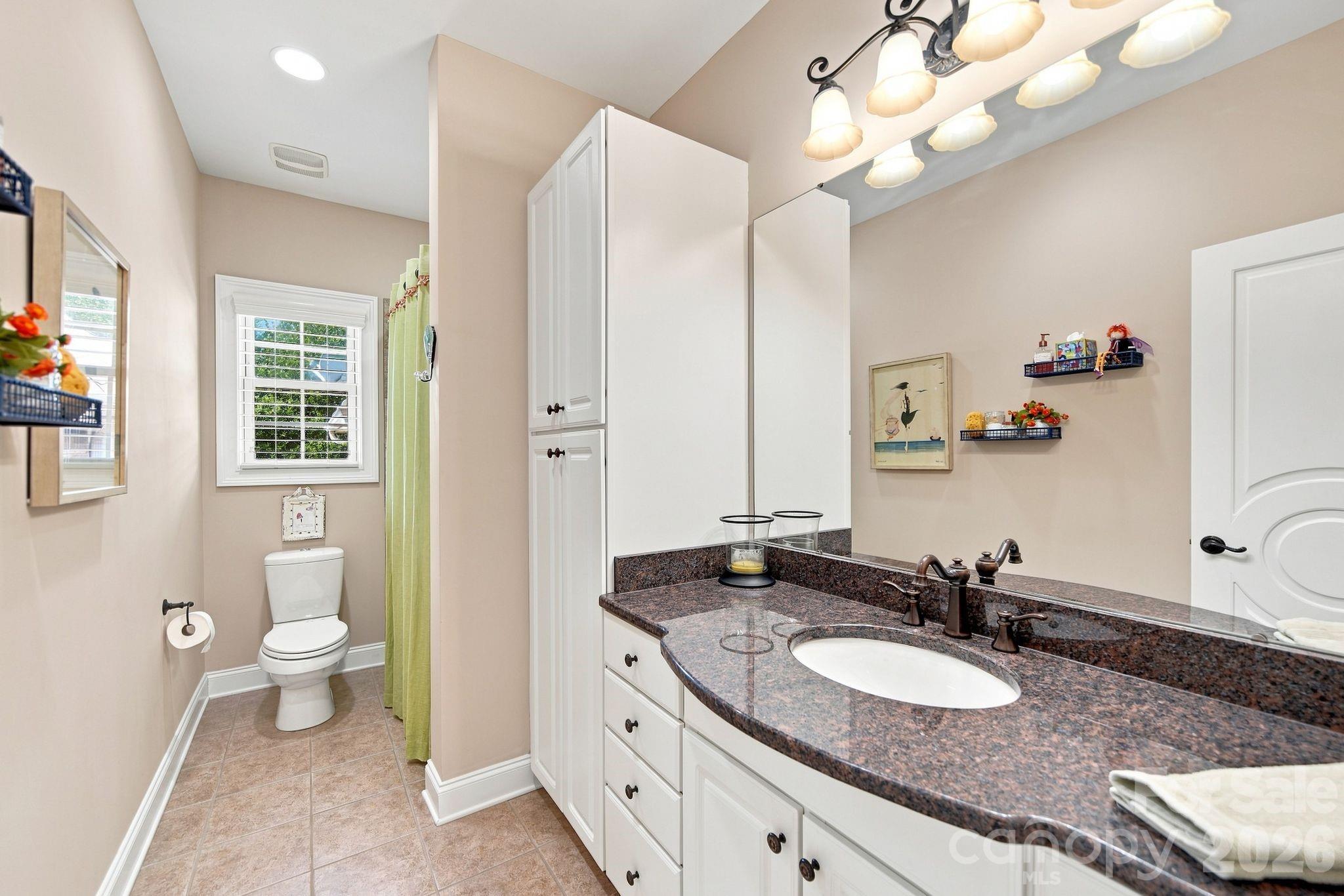 1001 Heritage Acres Drive — Matthews