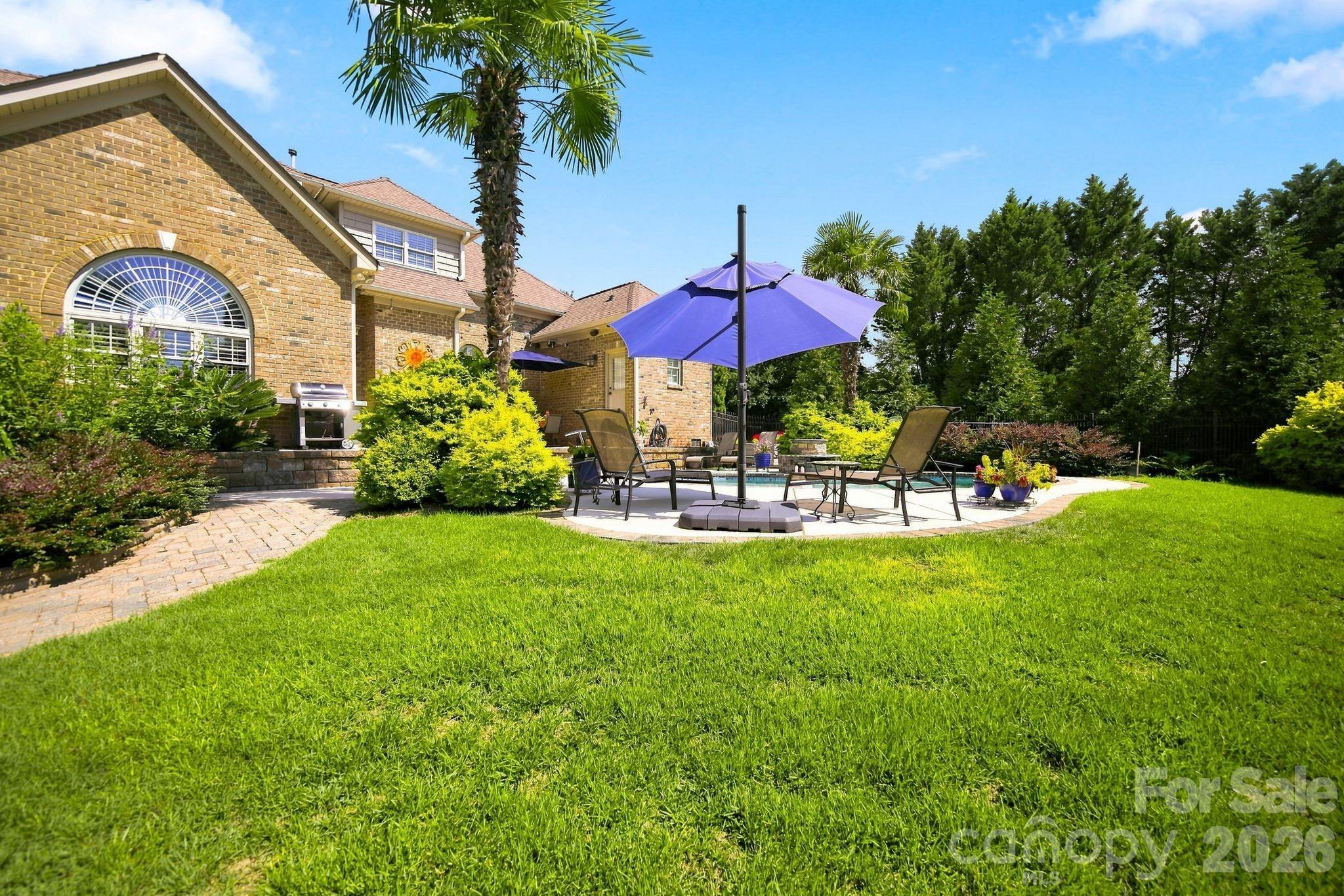 1001 Heritage Acres Drive — Matthews