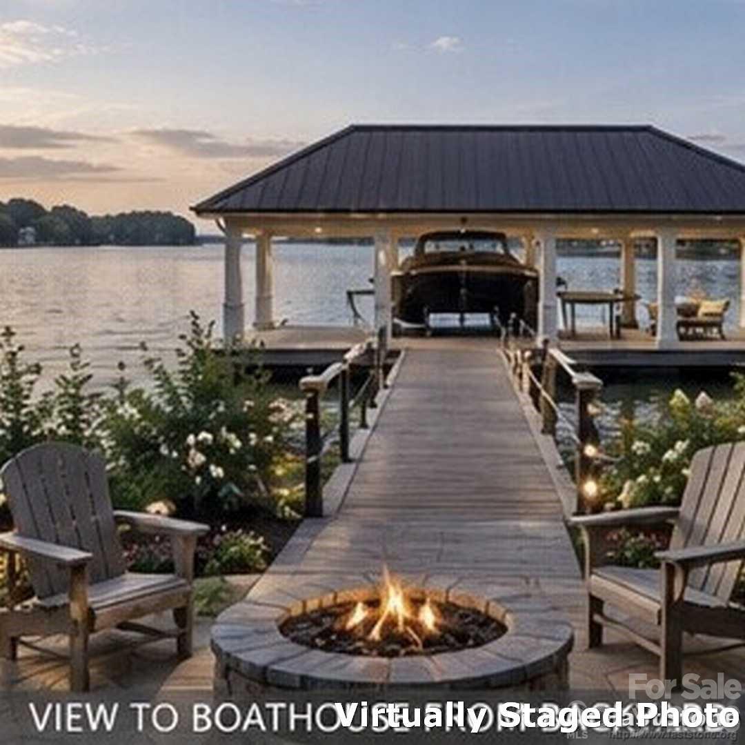 154 Peninsula Pointe Drive — Norwood