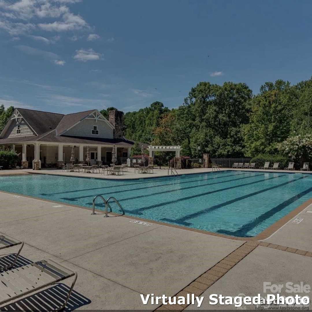 154 Peninsula Pointe Drive — Norwood