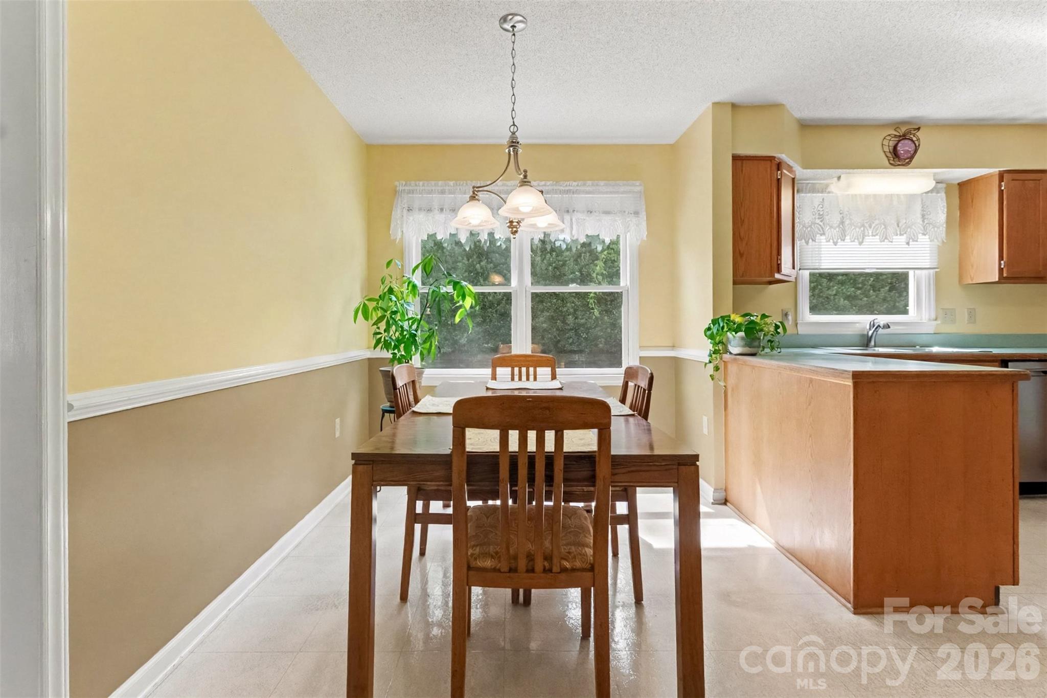 8741 Fieldgate Drive — Charlotte