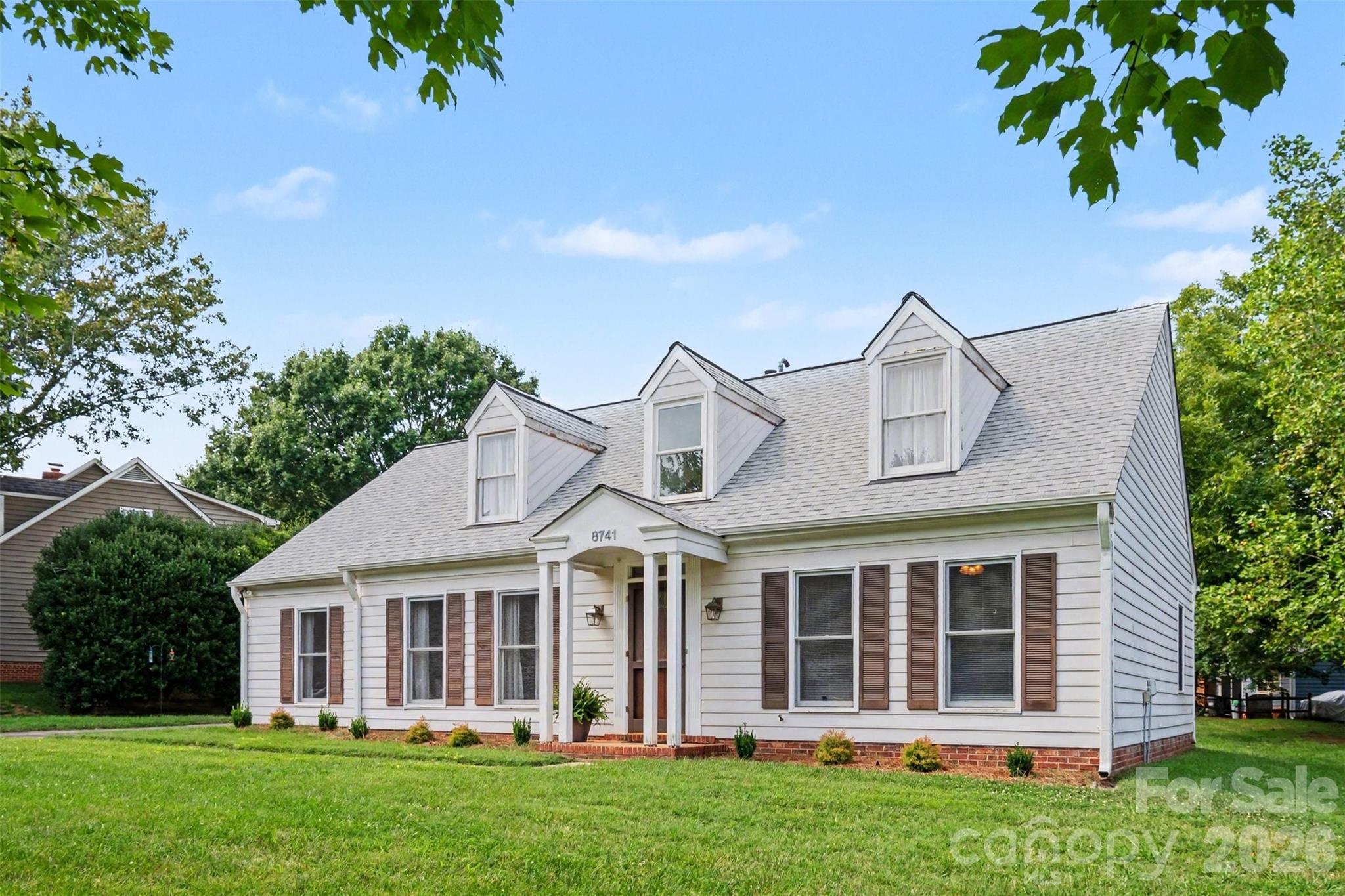 8741 Fieldgate Drive — Charlotte