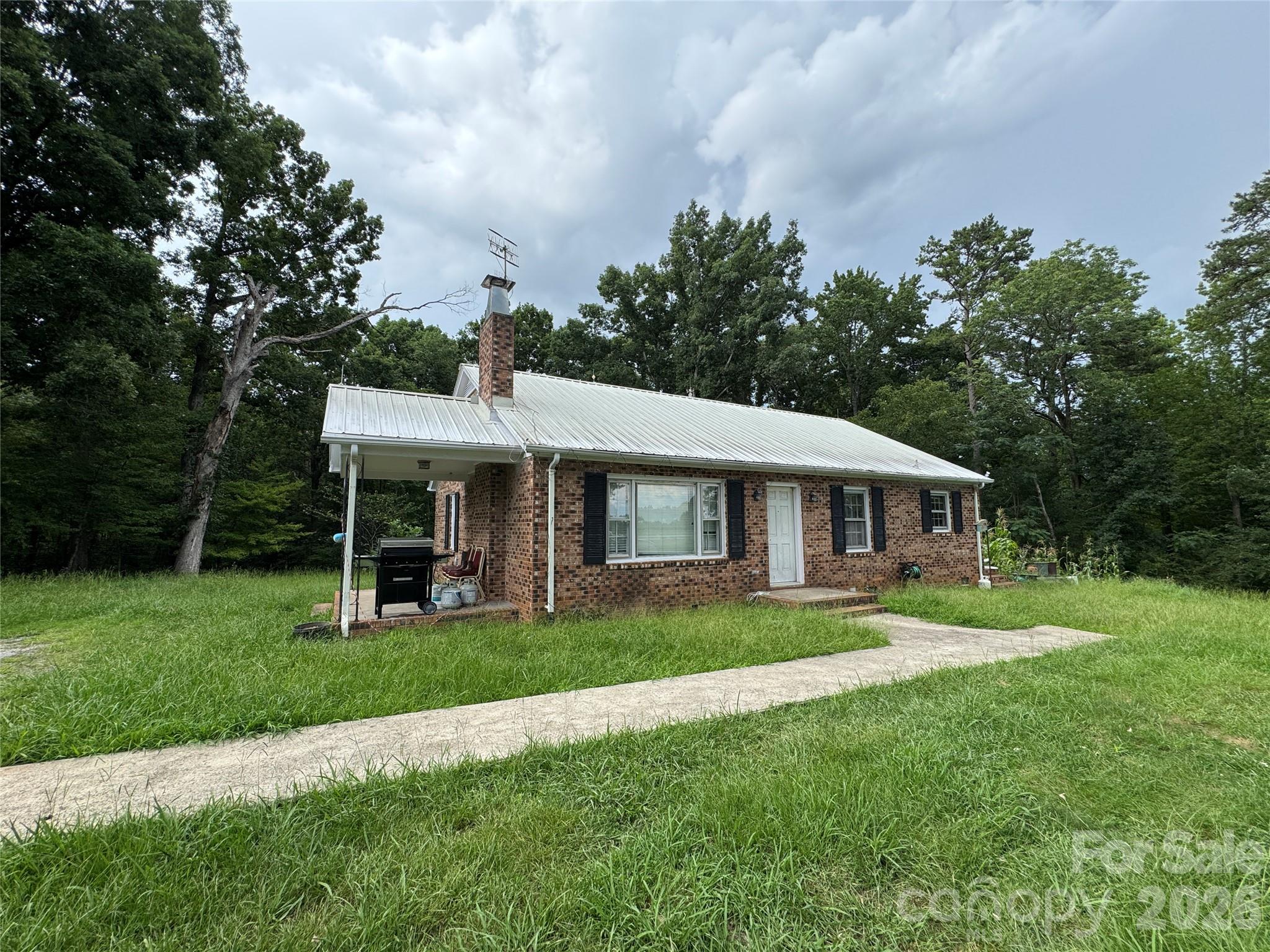 430 Russell Road — Polkton