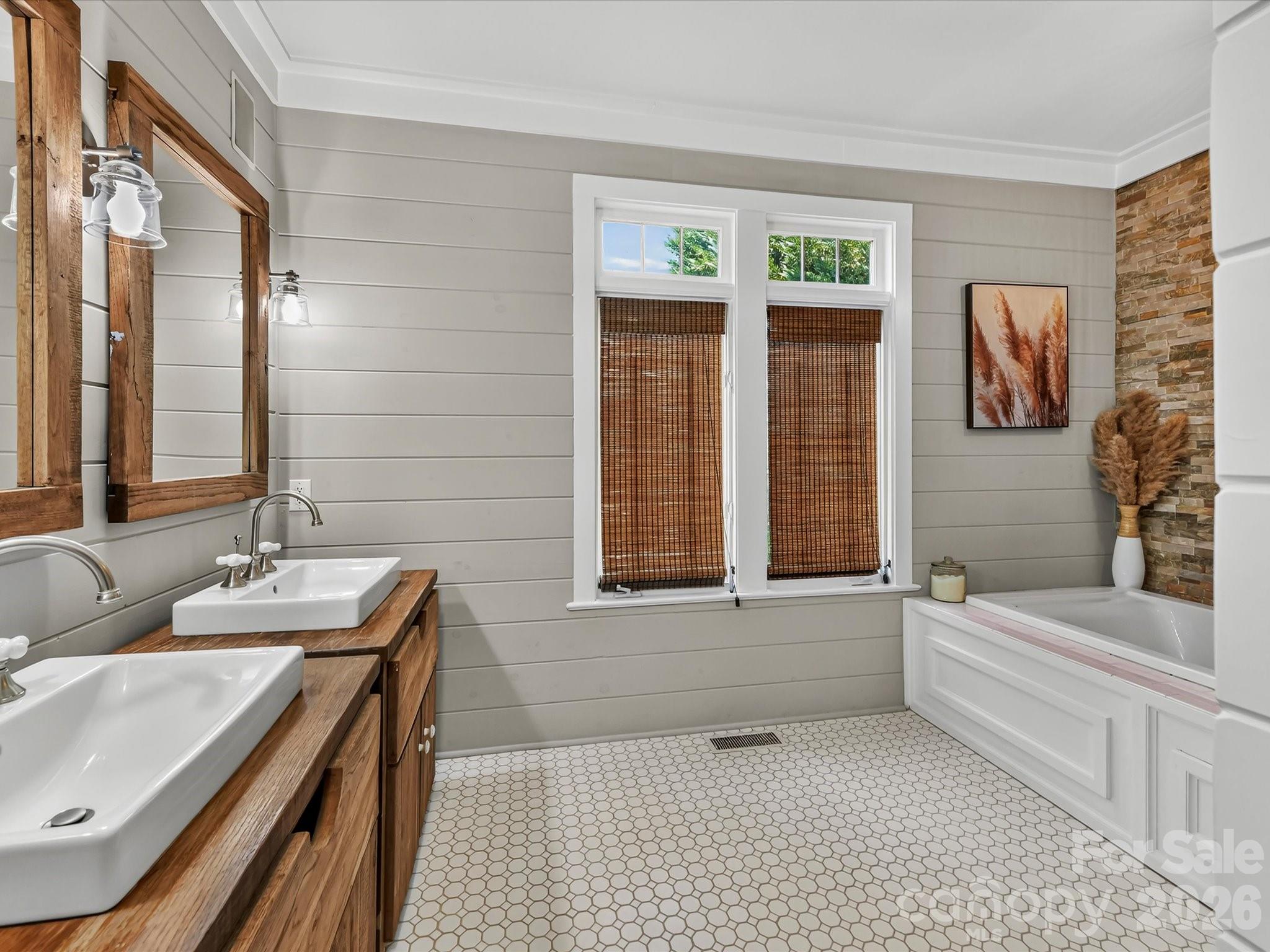 3520 Providence Plantation Lane — Charlotte