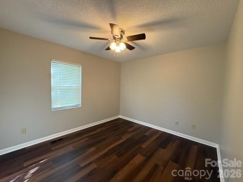 150 Pattys Place — Stony Point