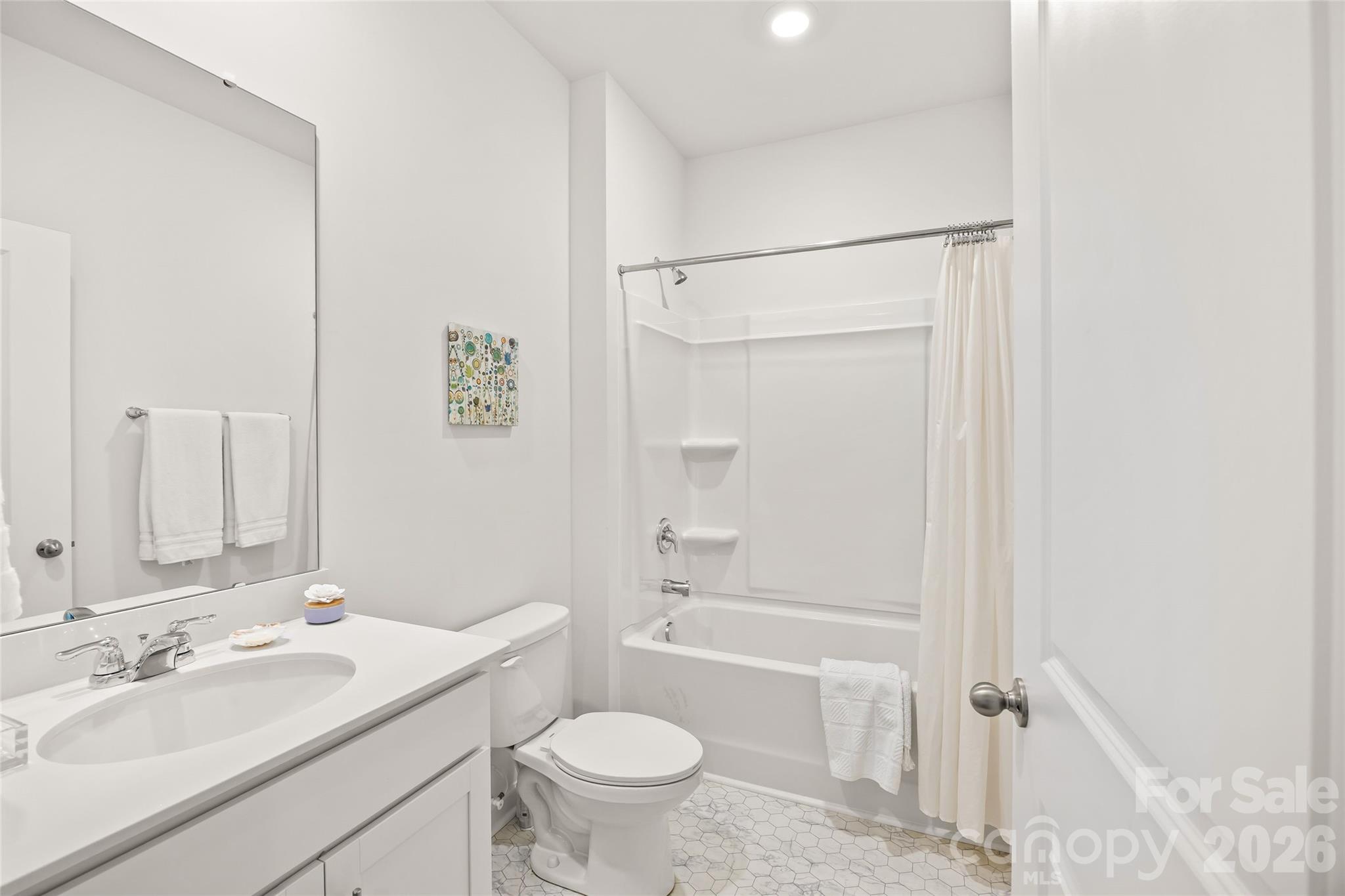 2128 Vanderlyn Street — Monroe