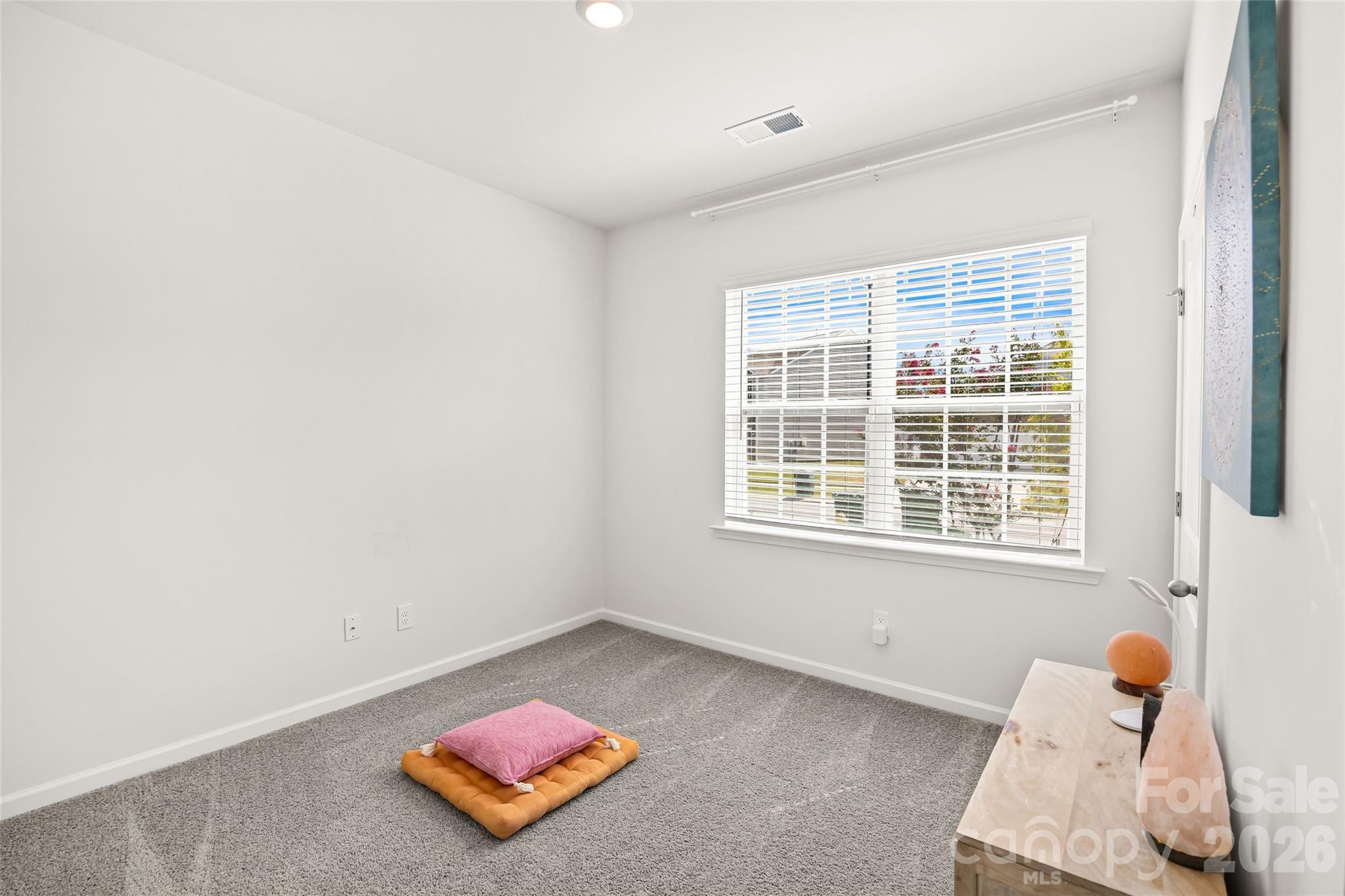 2128 Vanderlyn Street — Monroe