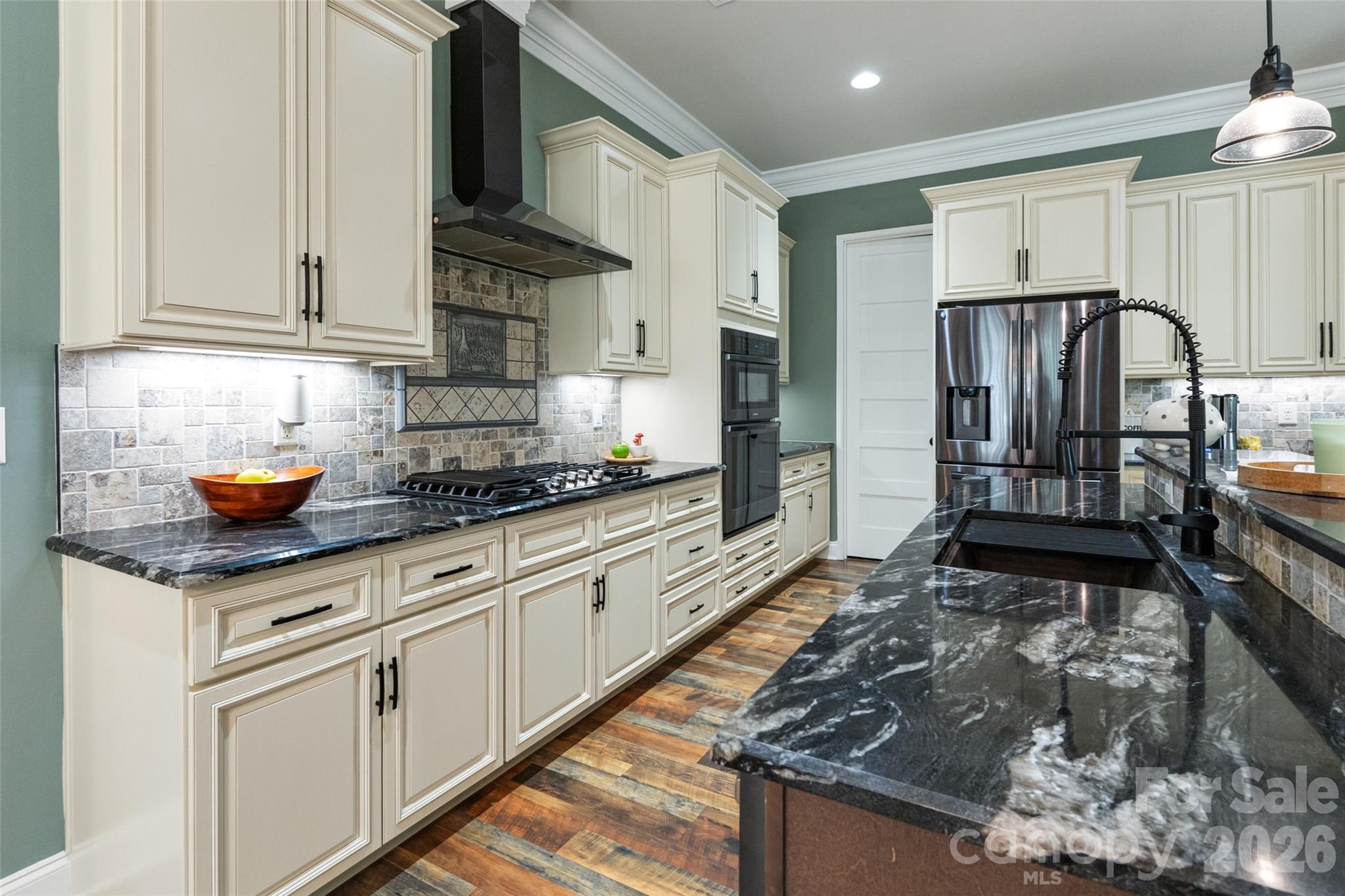 1607 Aragon Beach Road — Rock Hill