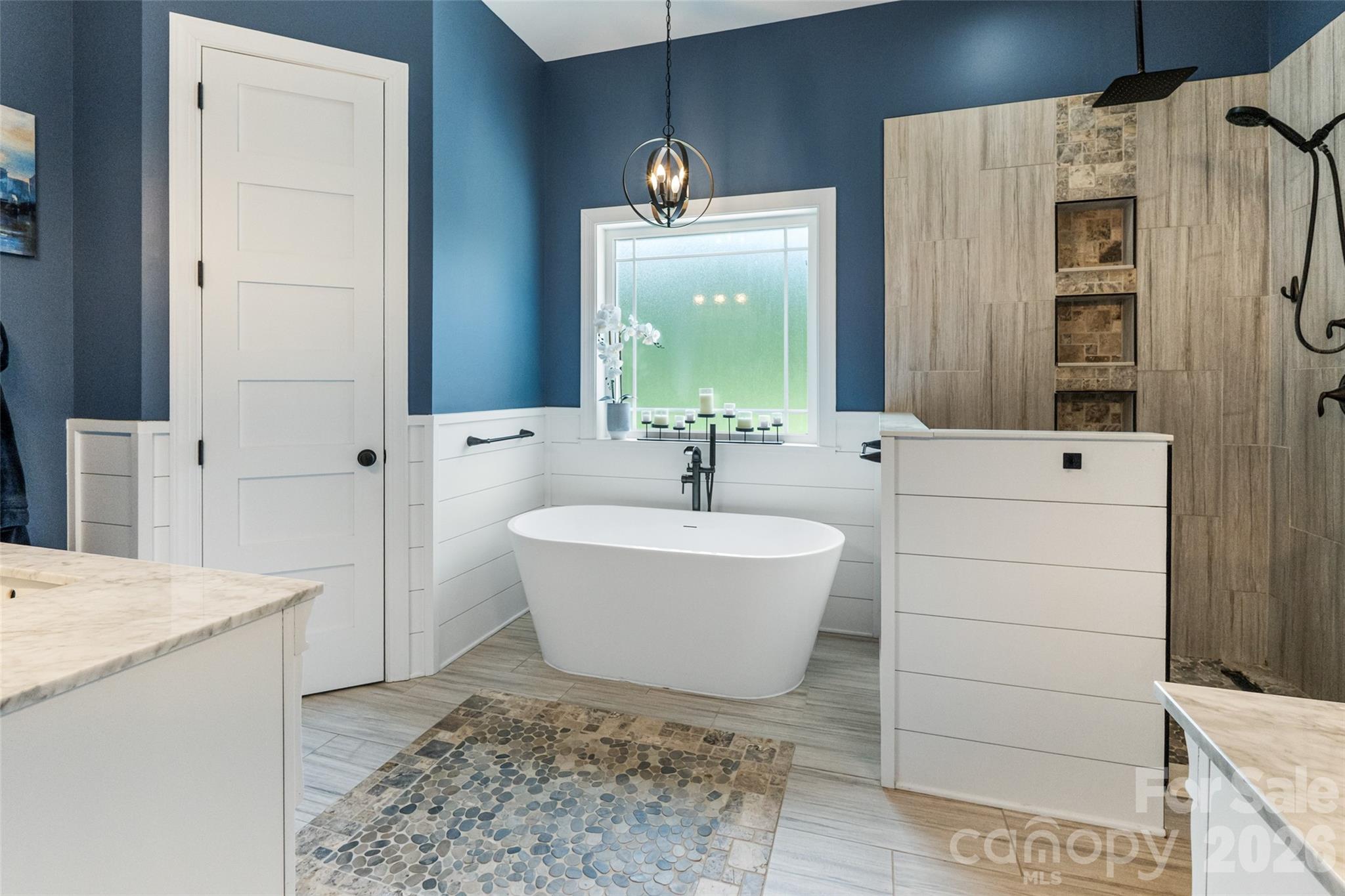 1607 Aragon Beach Road — Rock Hill