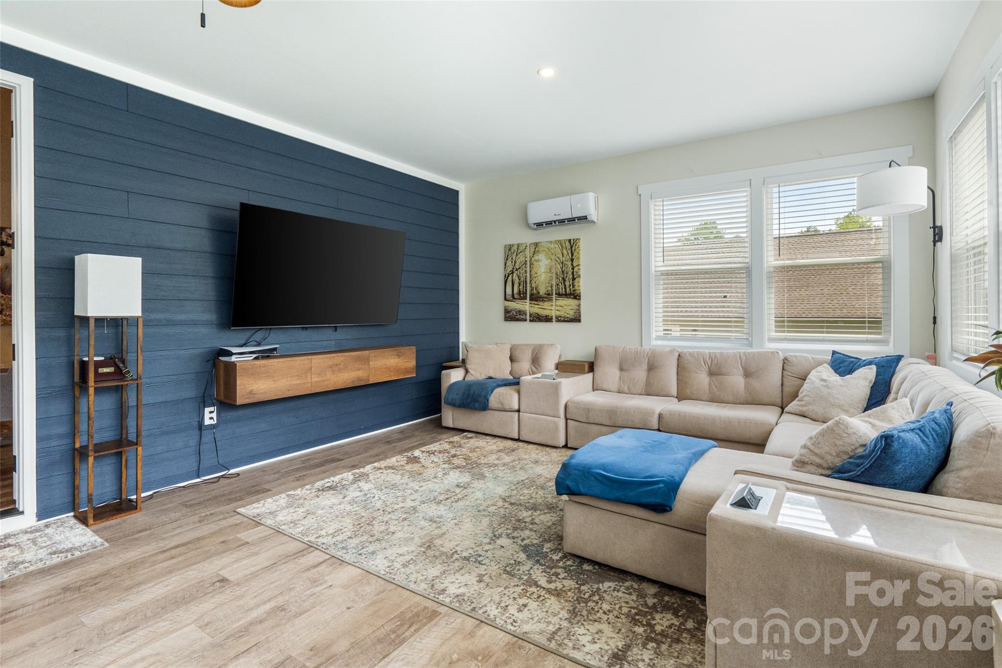 1607 Aragon Beach Road — Rock Hill