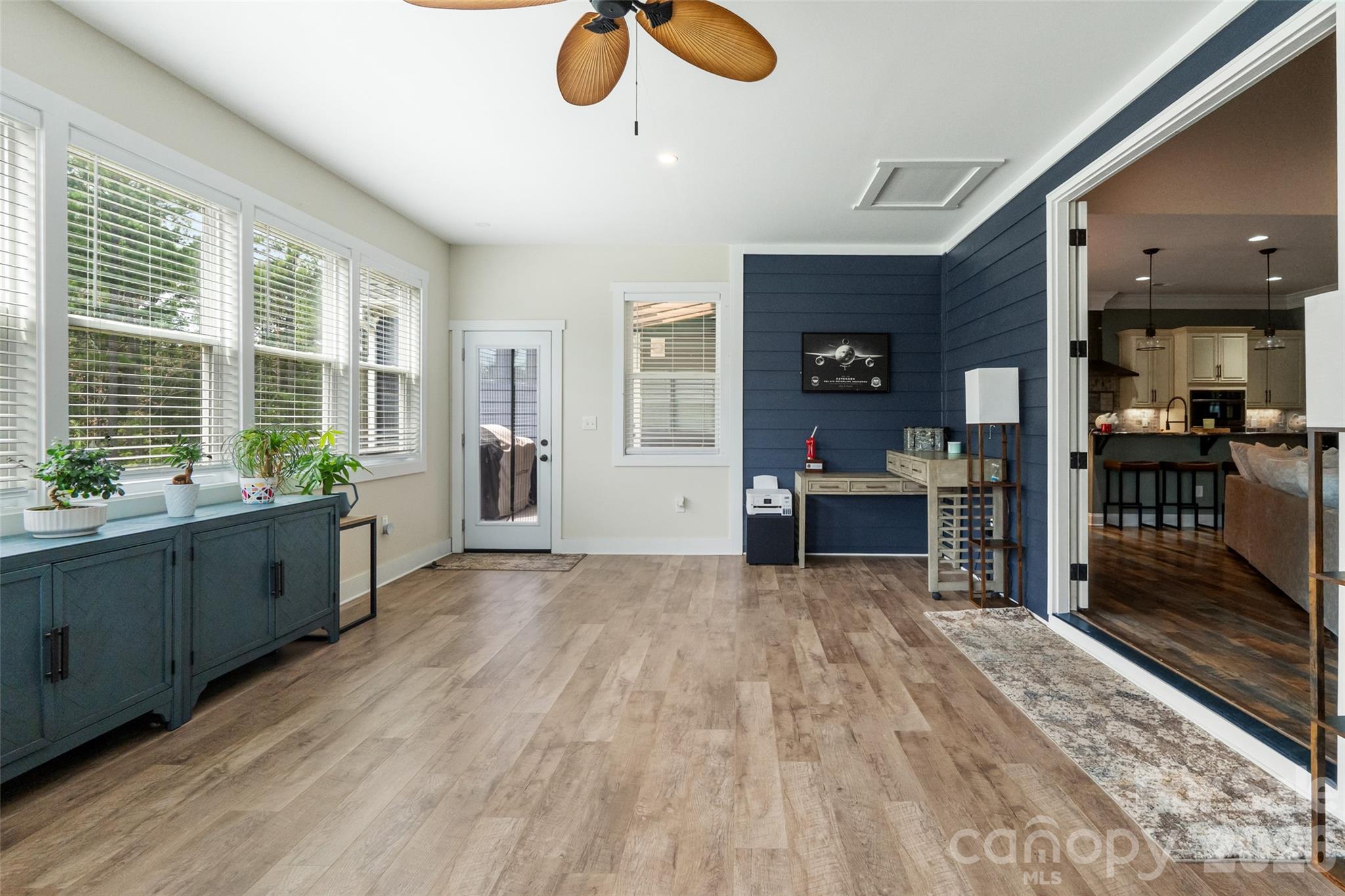 1607 Aragon Beach Road — Rock Hill