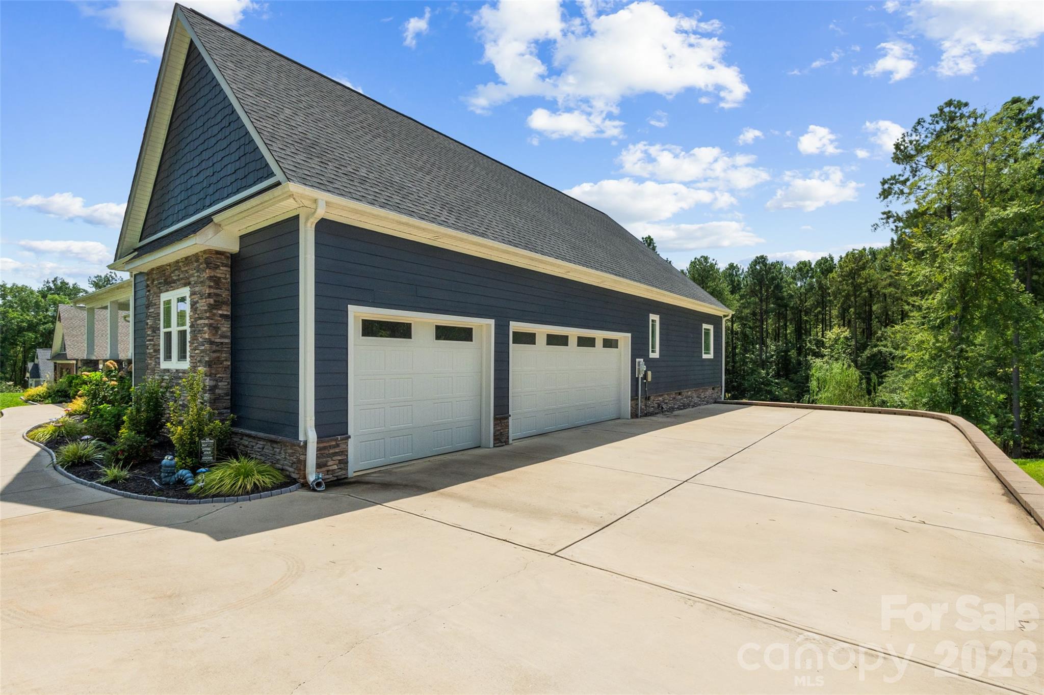 1607 Aragon Beach Road — Rock Hill
