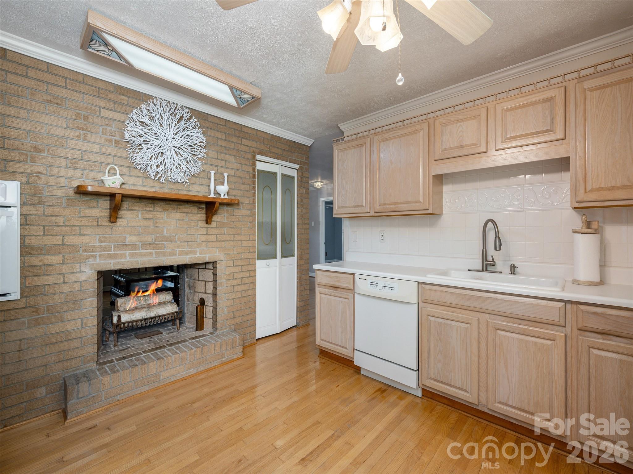 303 Tree Haven Boulevard — Hendersonville