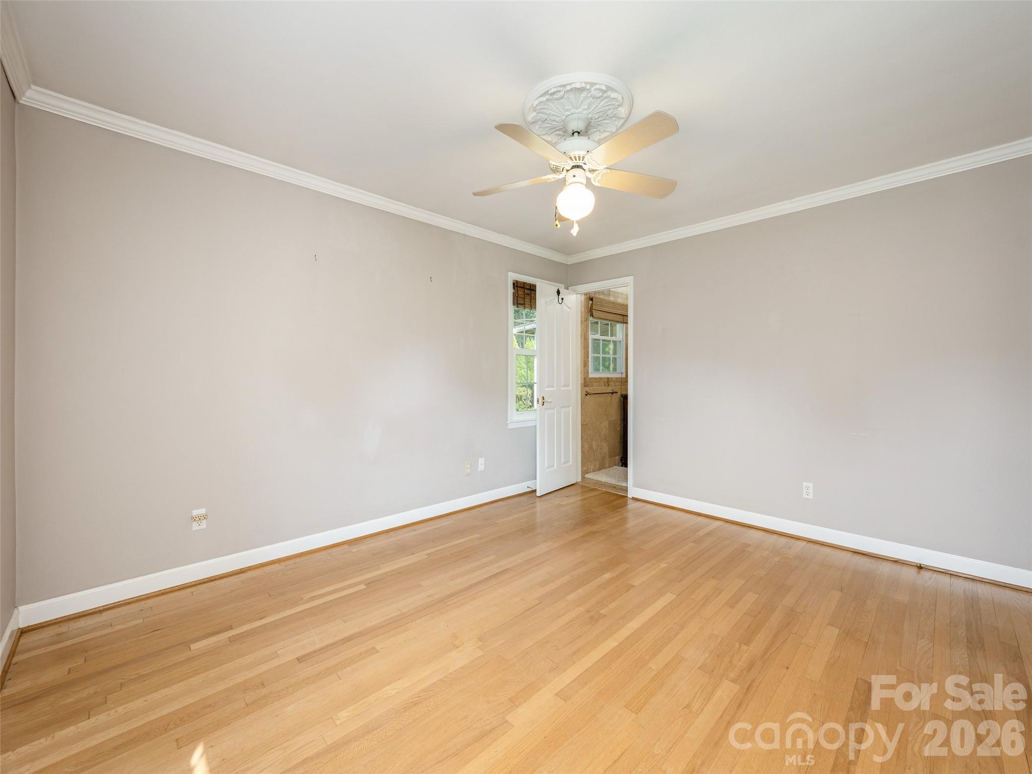 303 Tree Haven Boulevard — Hendersonville