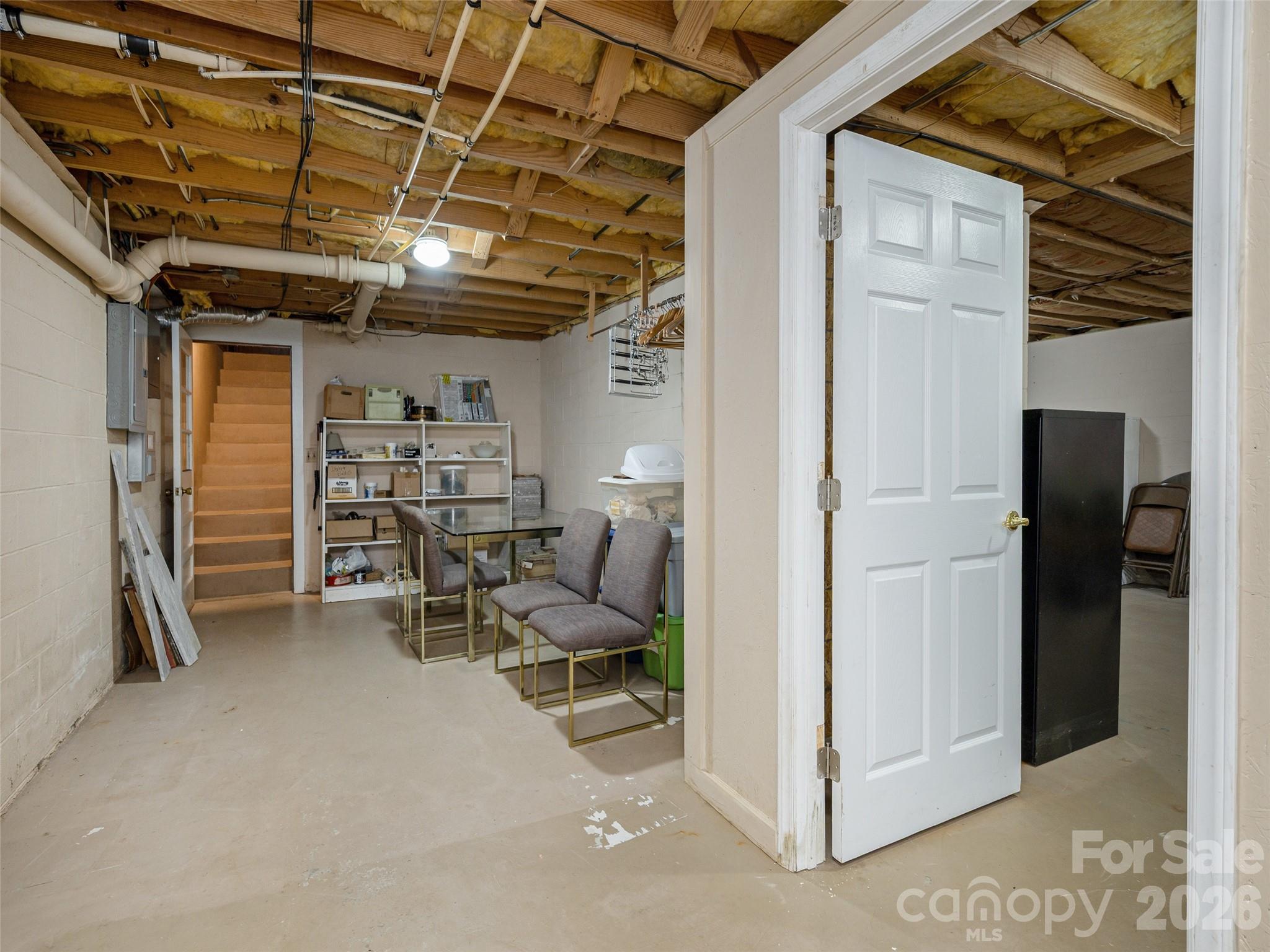 303 Tree Haven Boulevard — Hendersonville
