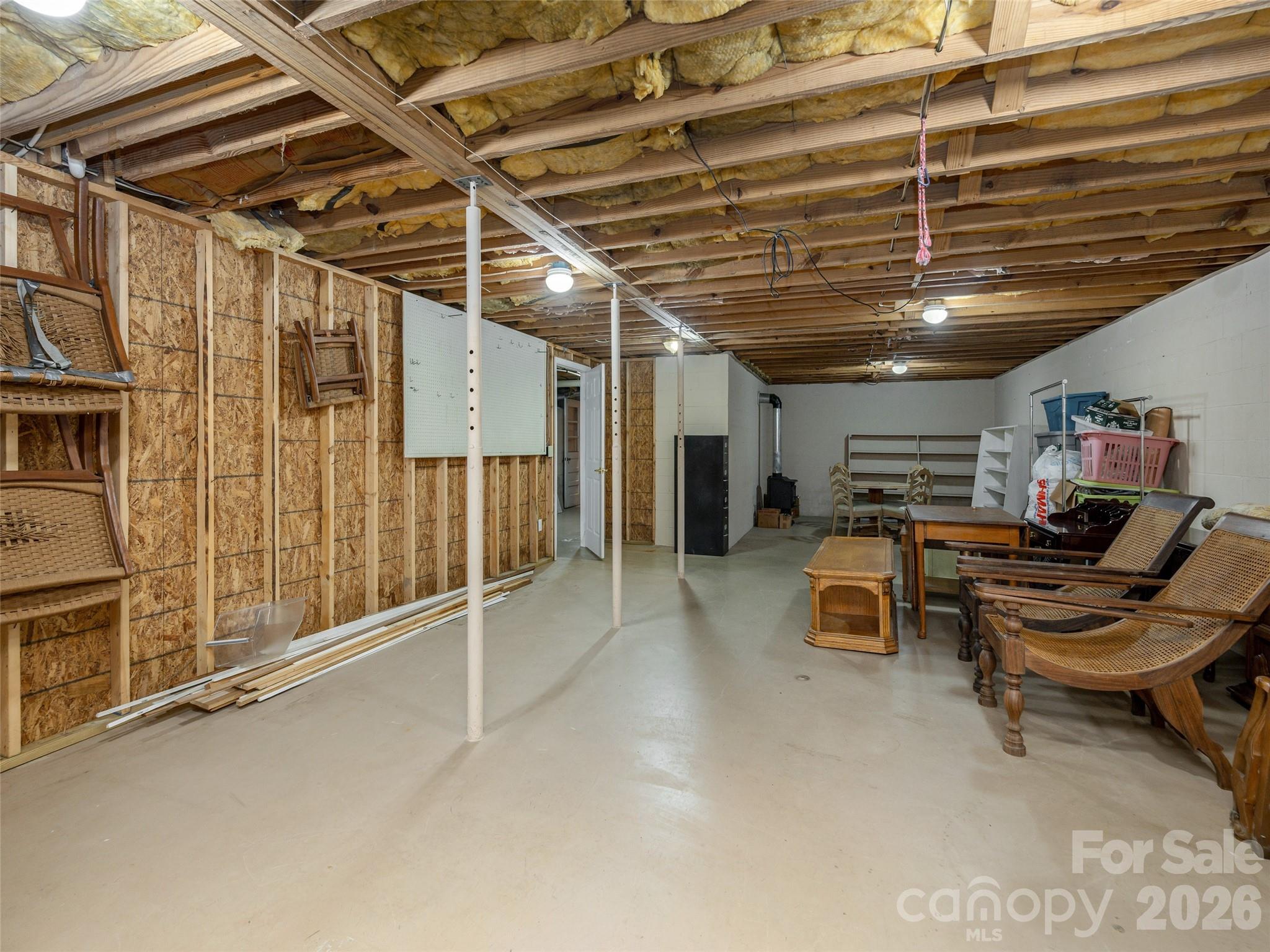303 Tree Haven Boulevard — Hendersonville