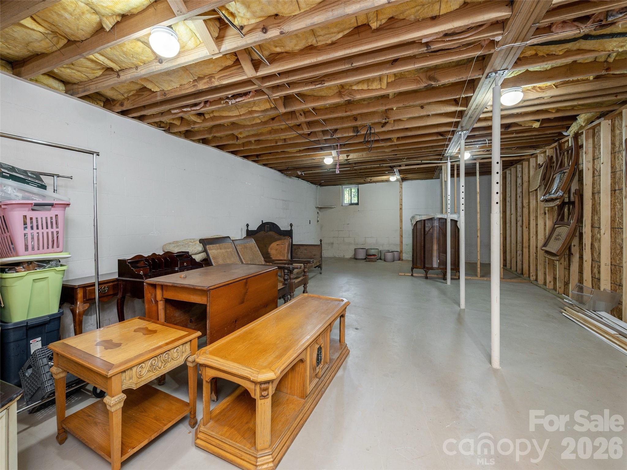 303 Tree Haven Boulevard — Hendersonville