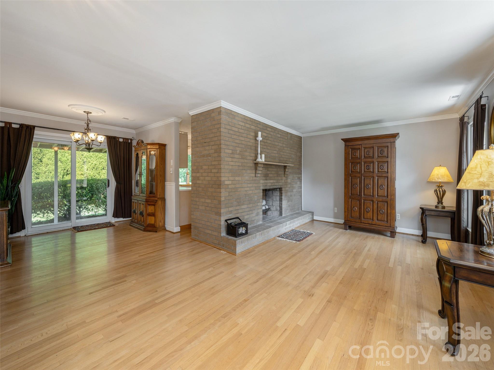 303 Tree Haven Boulevard — Hendersonville