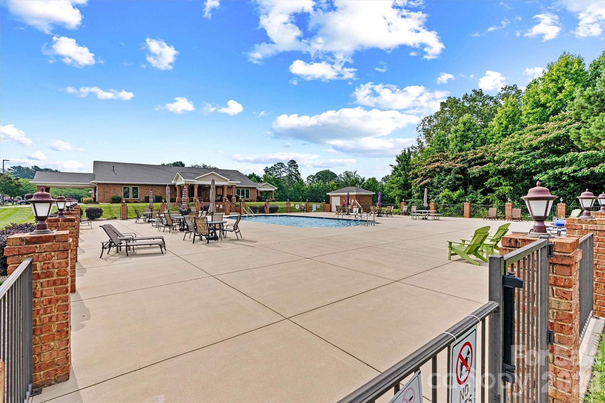 8310 Glacier Drive — Denver