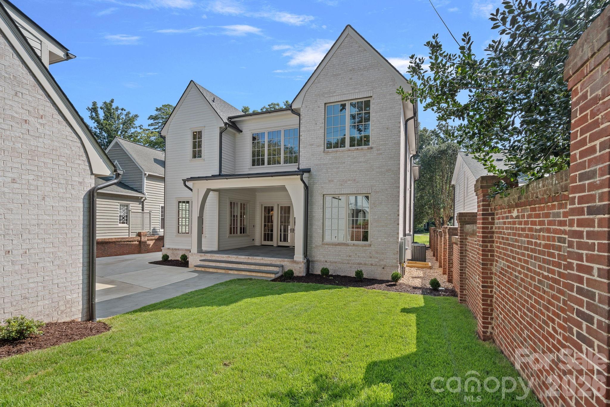 1220 Biltmore Drive — Charlotte