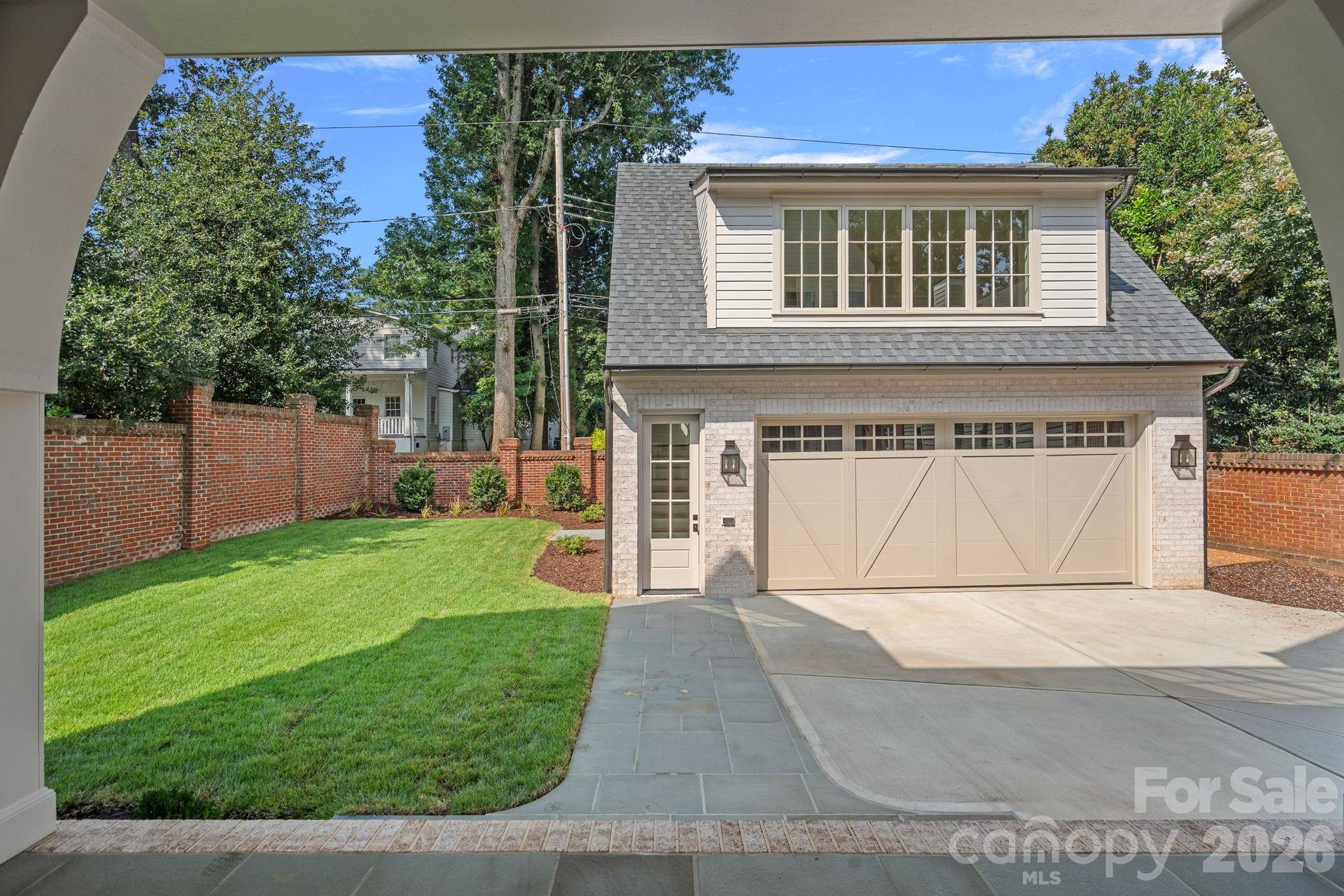 1220 Biltmore Drive — Charlotte