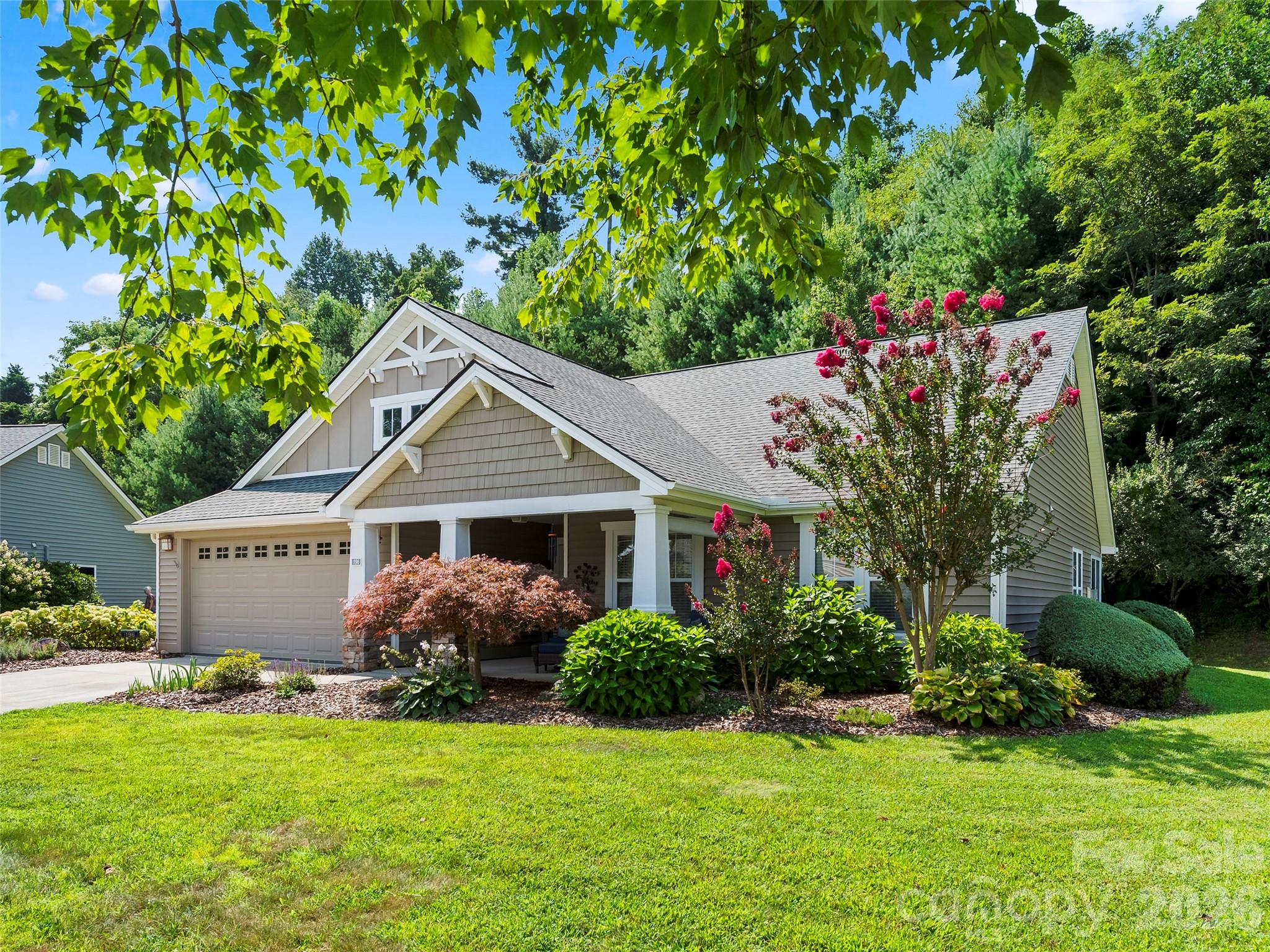 196 Snowy Egret Way — Hendersonville